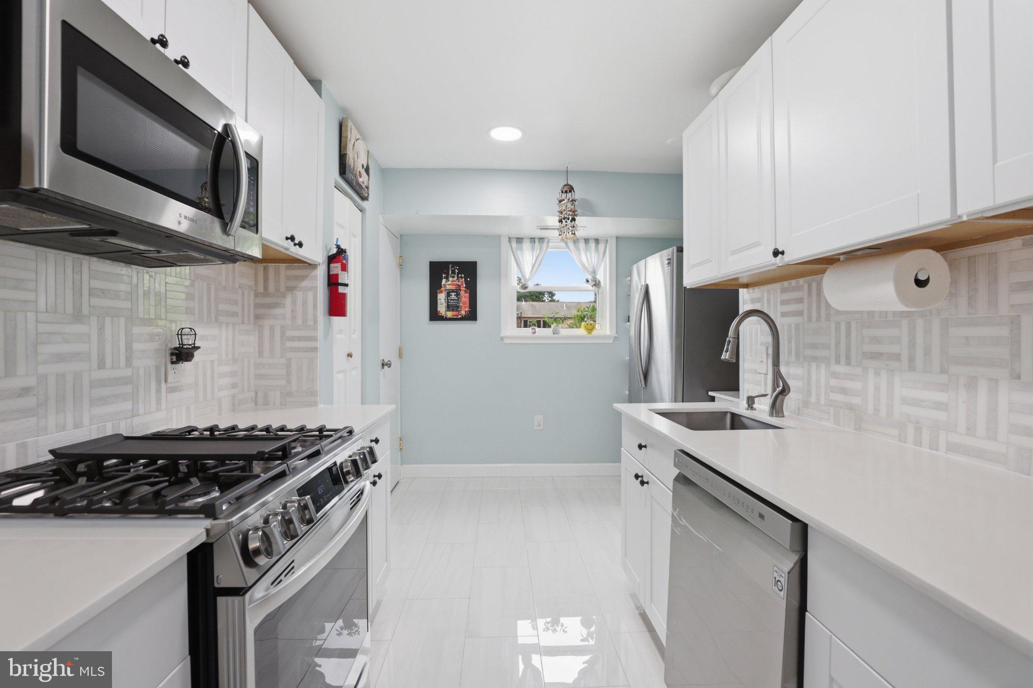 5913 MAYFLOWER COURT 101