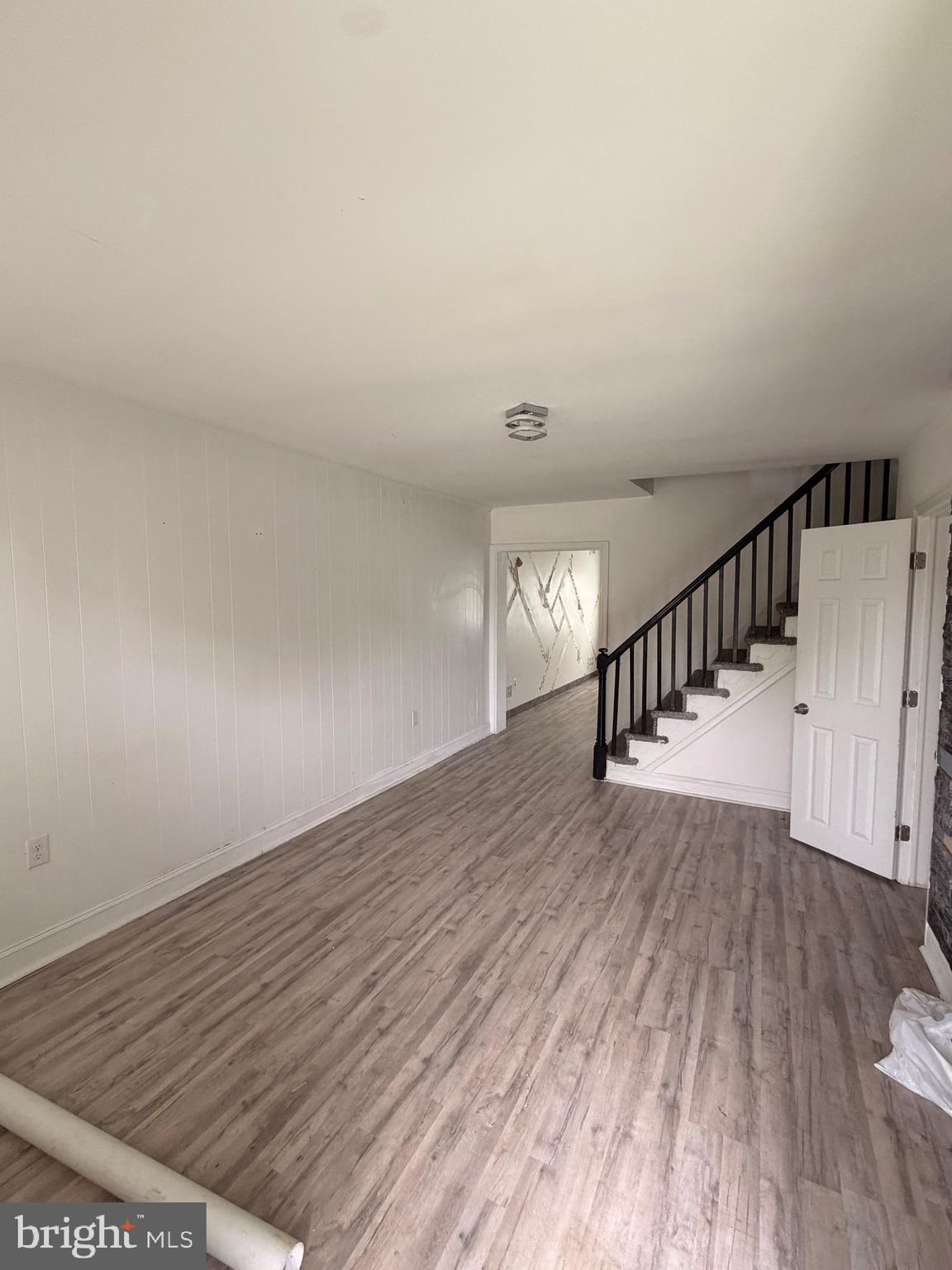 113 W VAN BUREN AVENUE