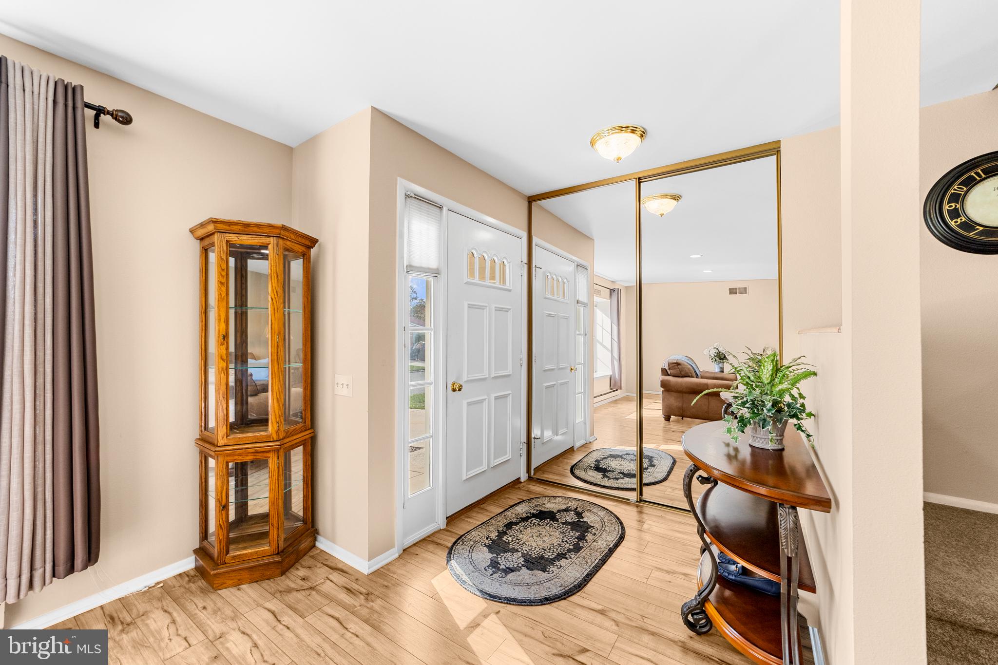 376 STIRLING DRIVE 376A