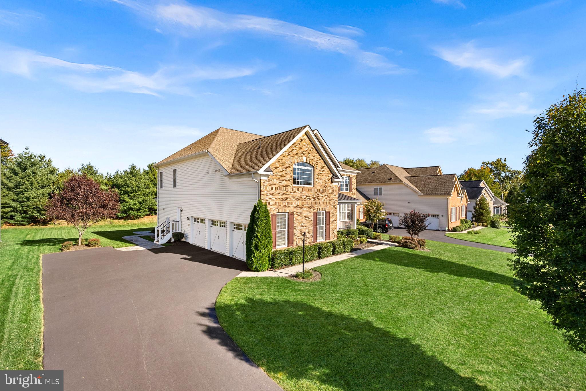 41541 DEER POINT COURT