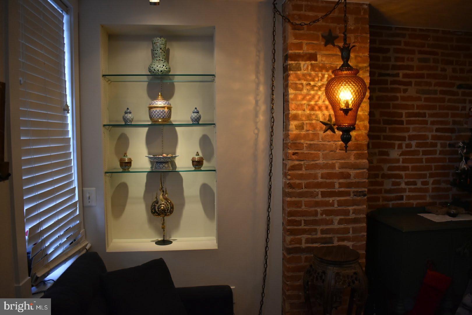 FEDERAL HILL HISTORIC DISTRICT - Residential Lease