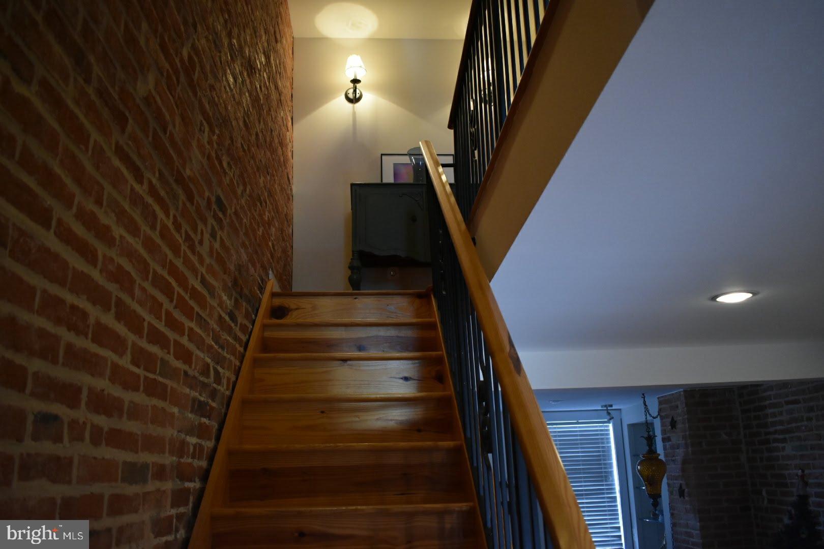 FEDERAL HILL HISTORIC DISTRICT - Residential Lease