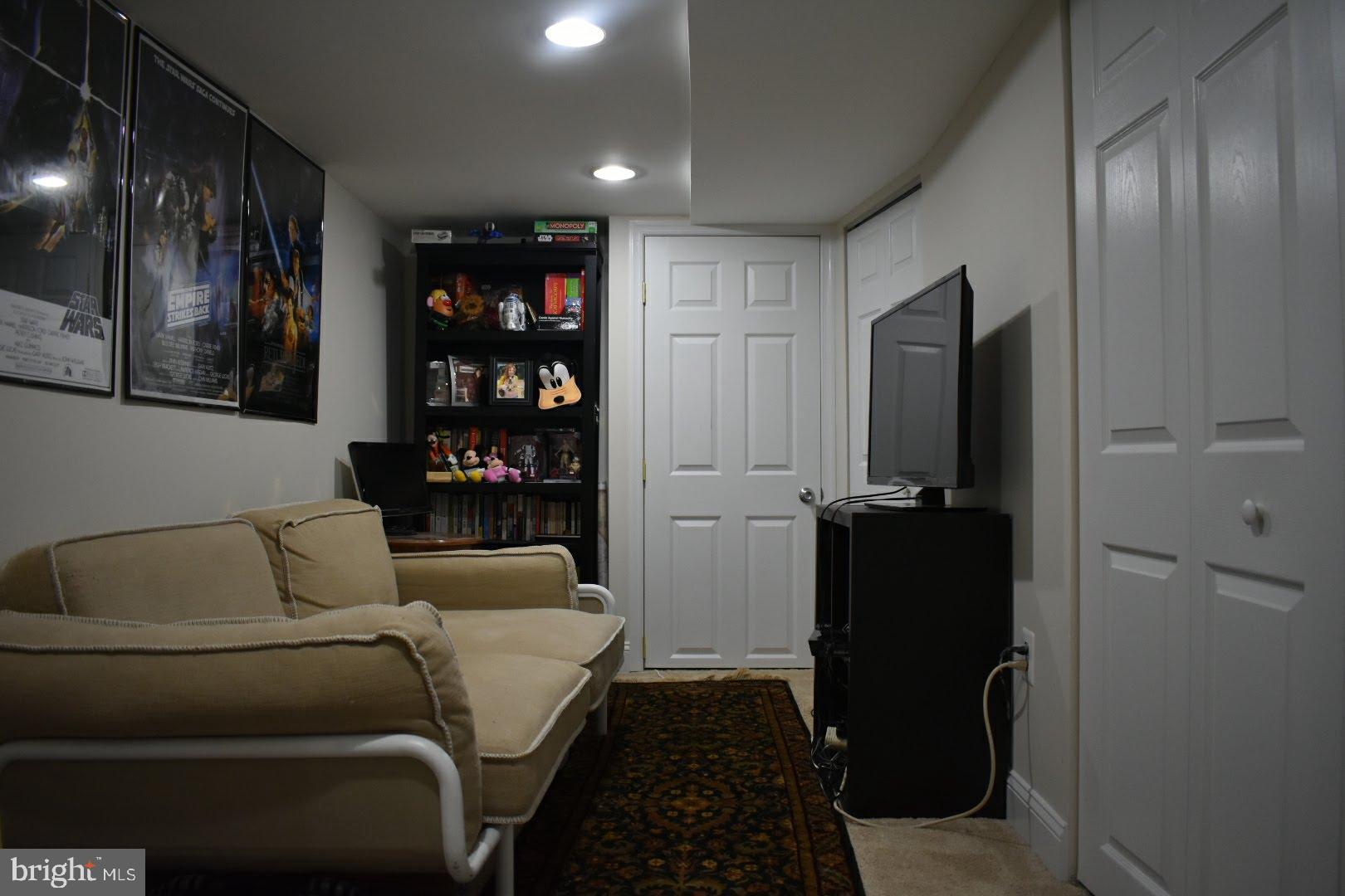 FEDERAL HILL HISTORIC DISTRICT - Residential Lease