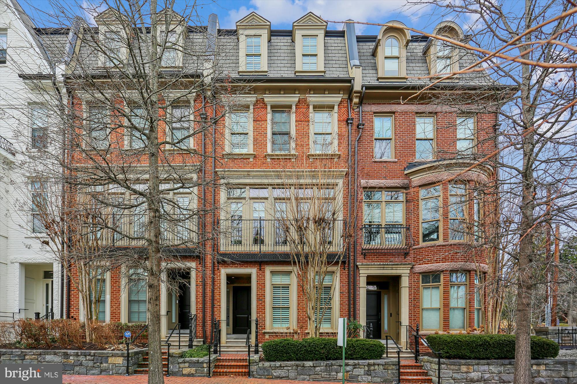 SYMPHONY PARK - Residential