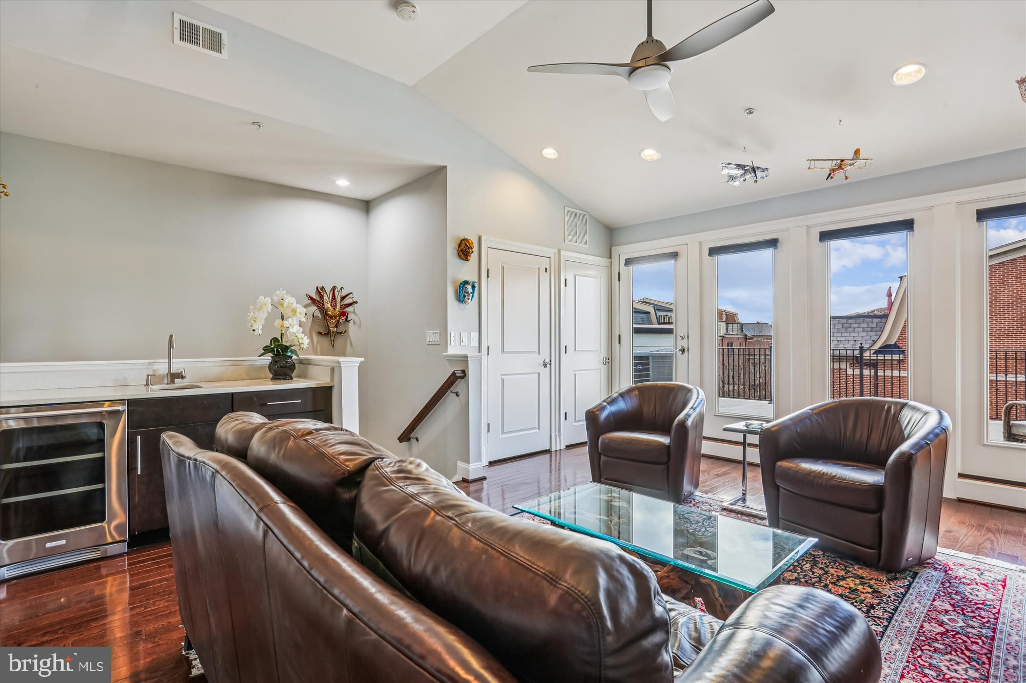 SYMPHONY PARK - Residential