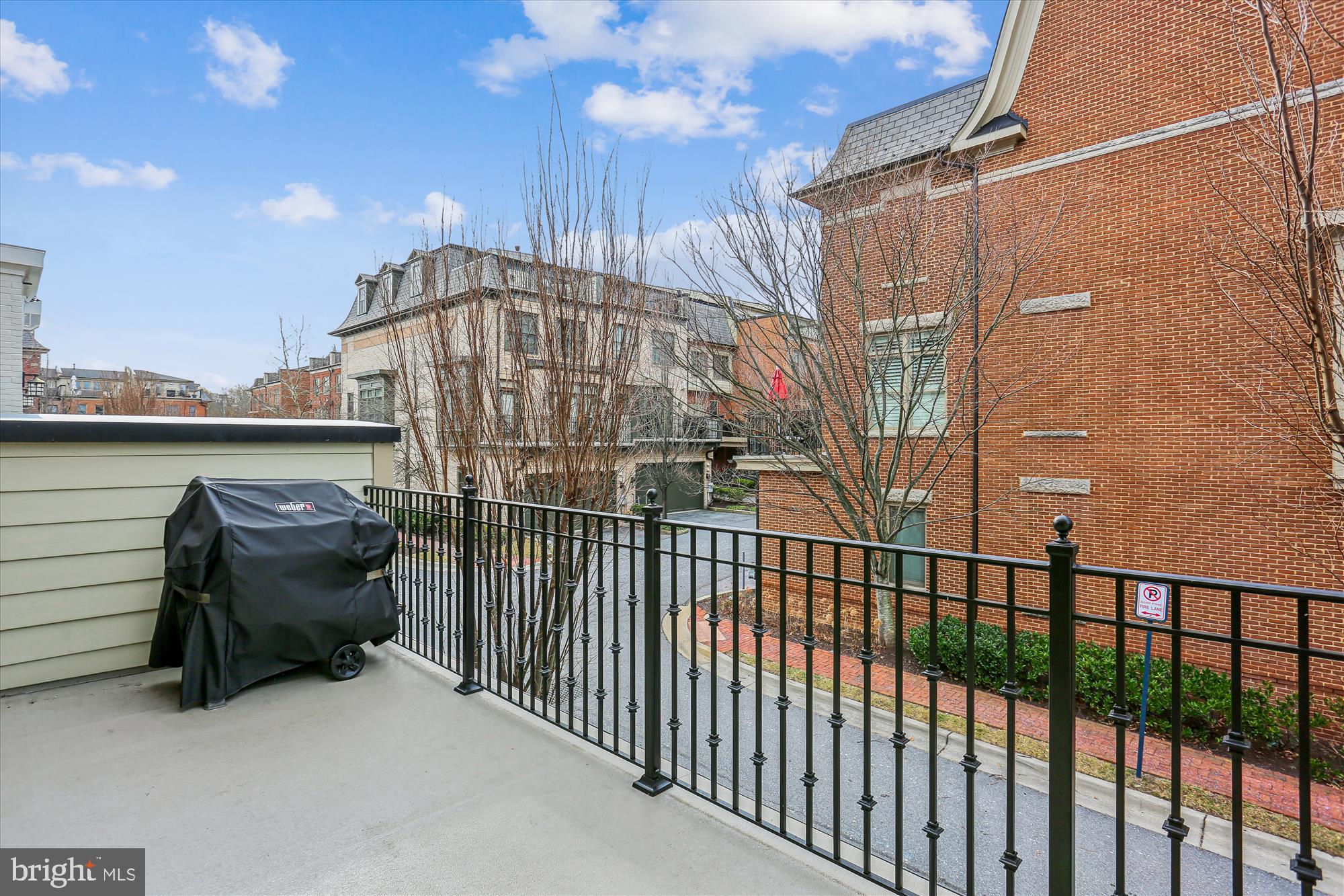 SYMPHONY PARK - Residential