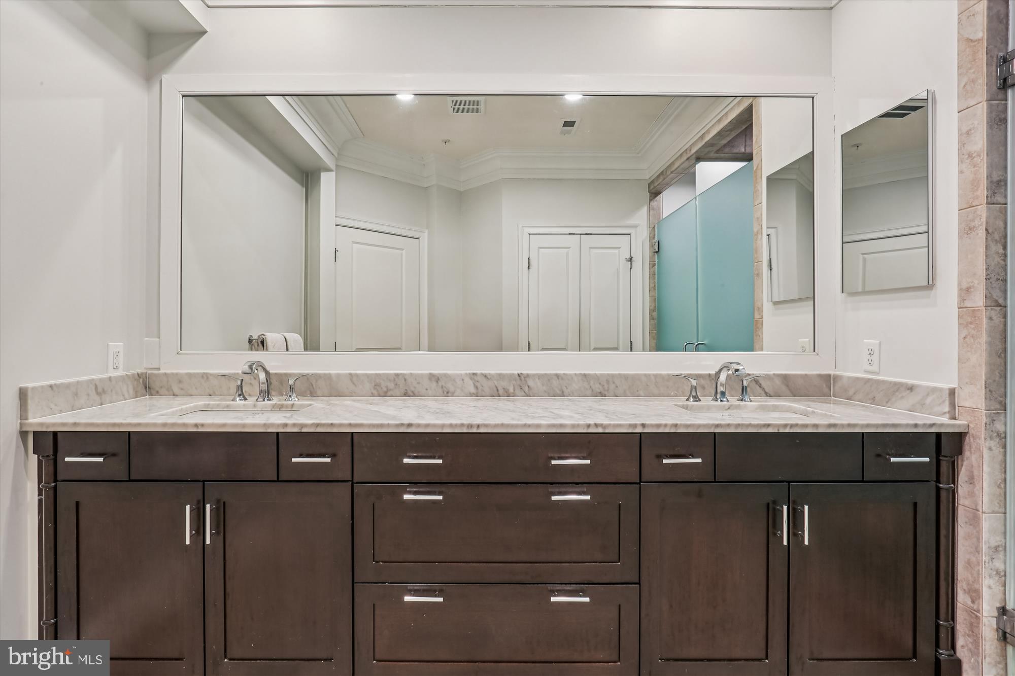 SYMPHONY PARK - Residential