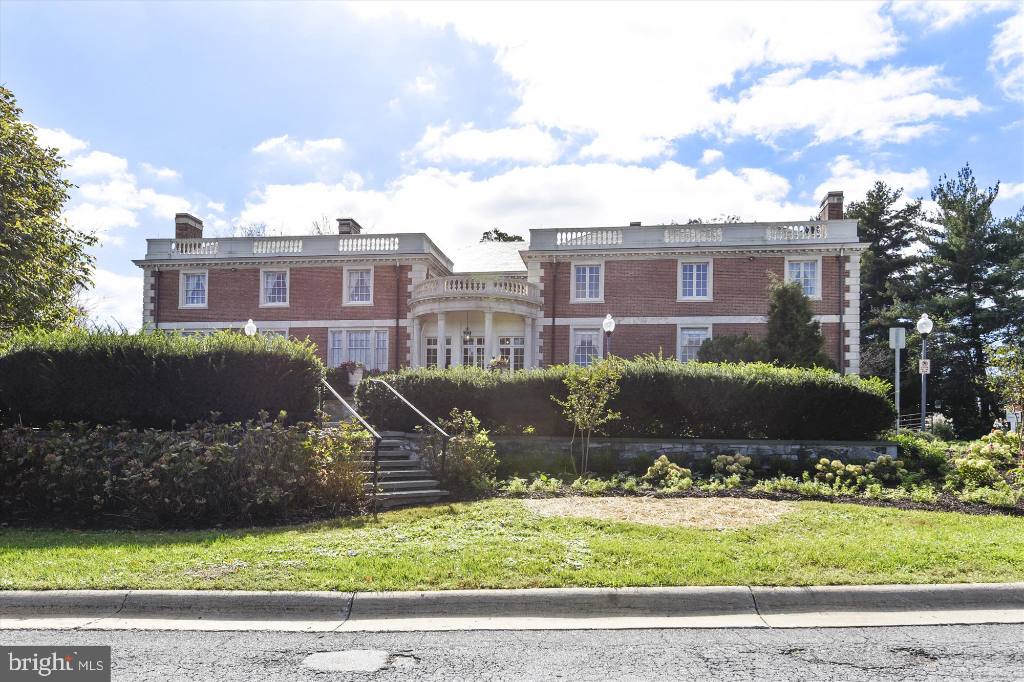 SYMPHONY PARK - Residential