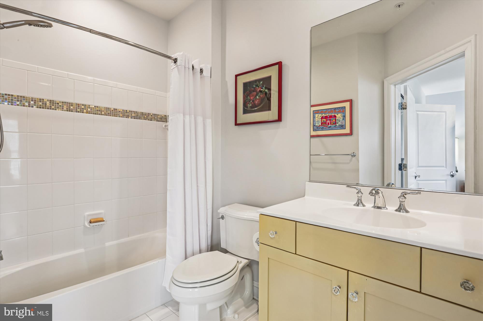 SYMPHONY PARK - Residential