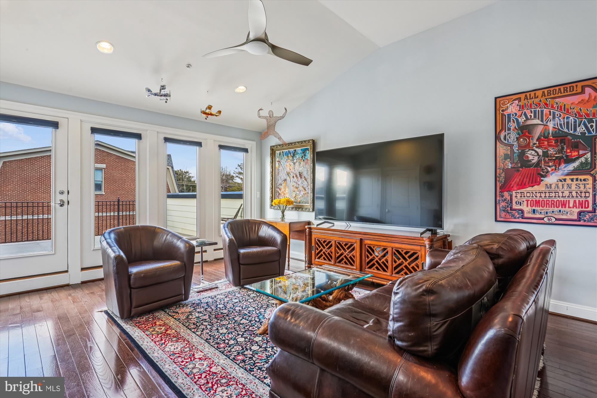 SYMPHONY PARK - Residential