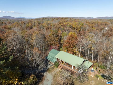 Homes For Sale - 9225 Howardsville Tpke Turnpike<br/> SCHUYLER, VA 22969