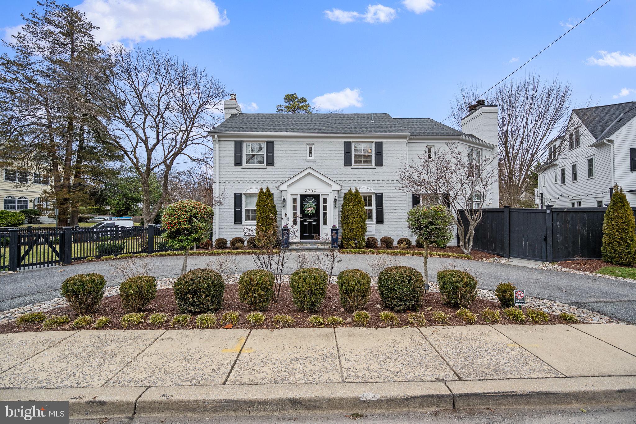 CHEVY CHASE VILLAGE - Residential