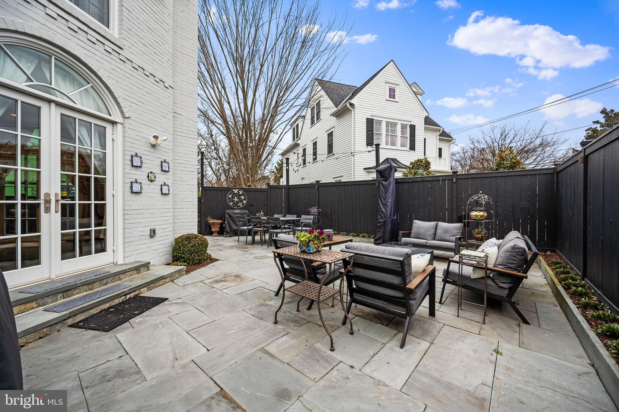 CHEVY CHASE VILLAGE - Residential