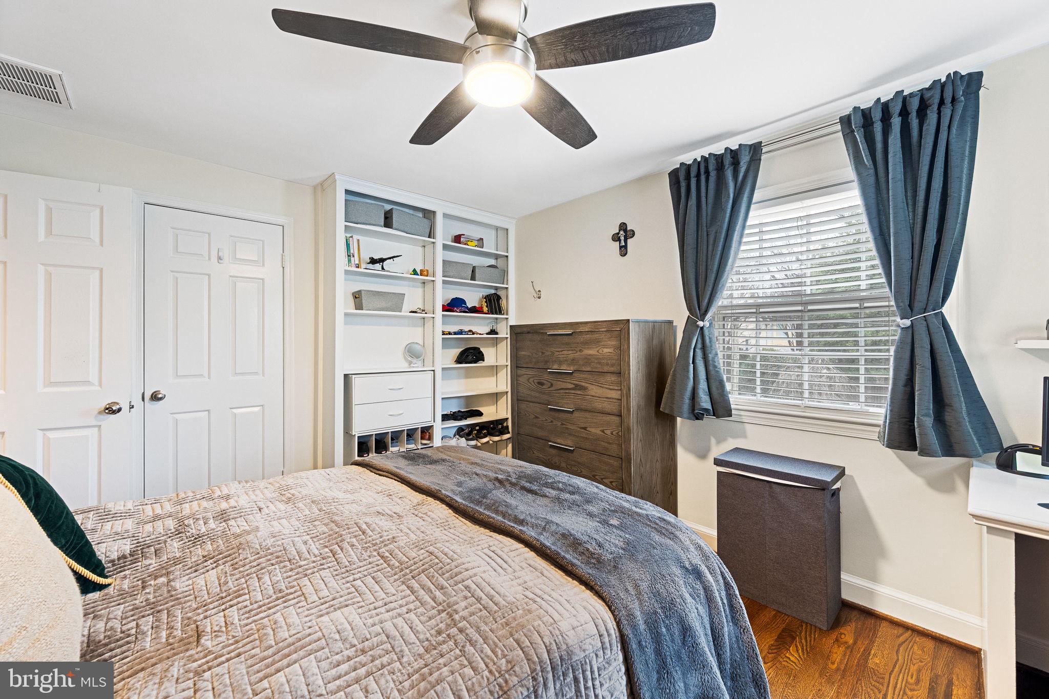 CHEVY CHASE VILLAGE - Residential