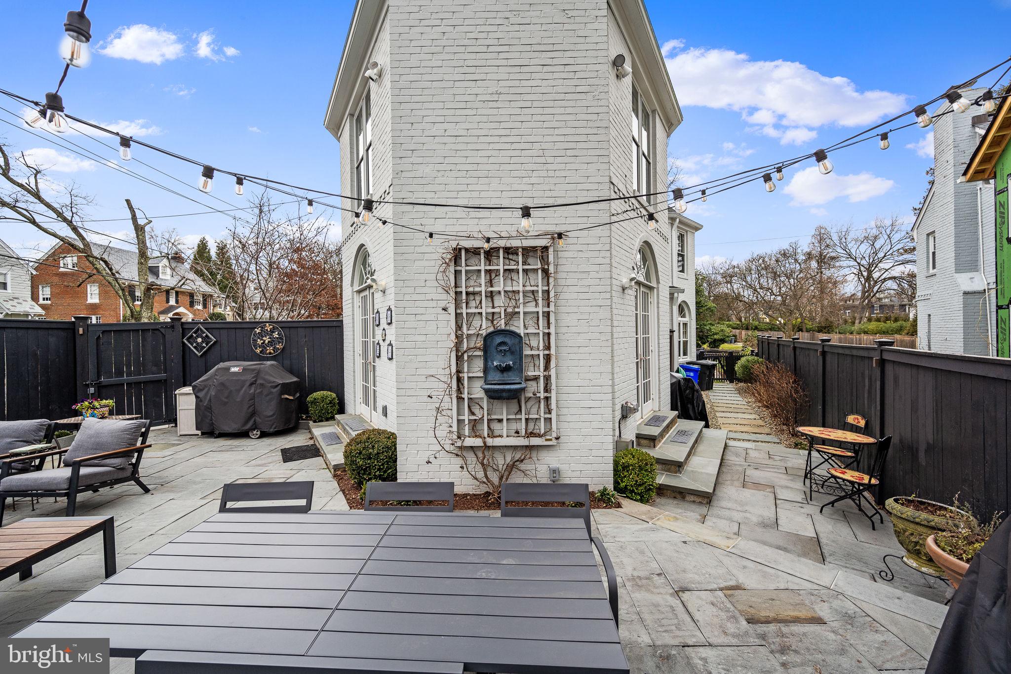 CHEVY CHASE VILLAGE - Residential