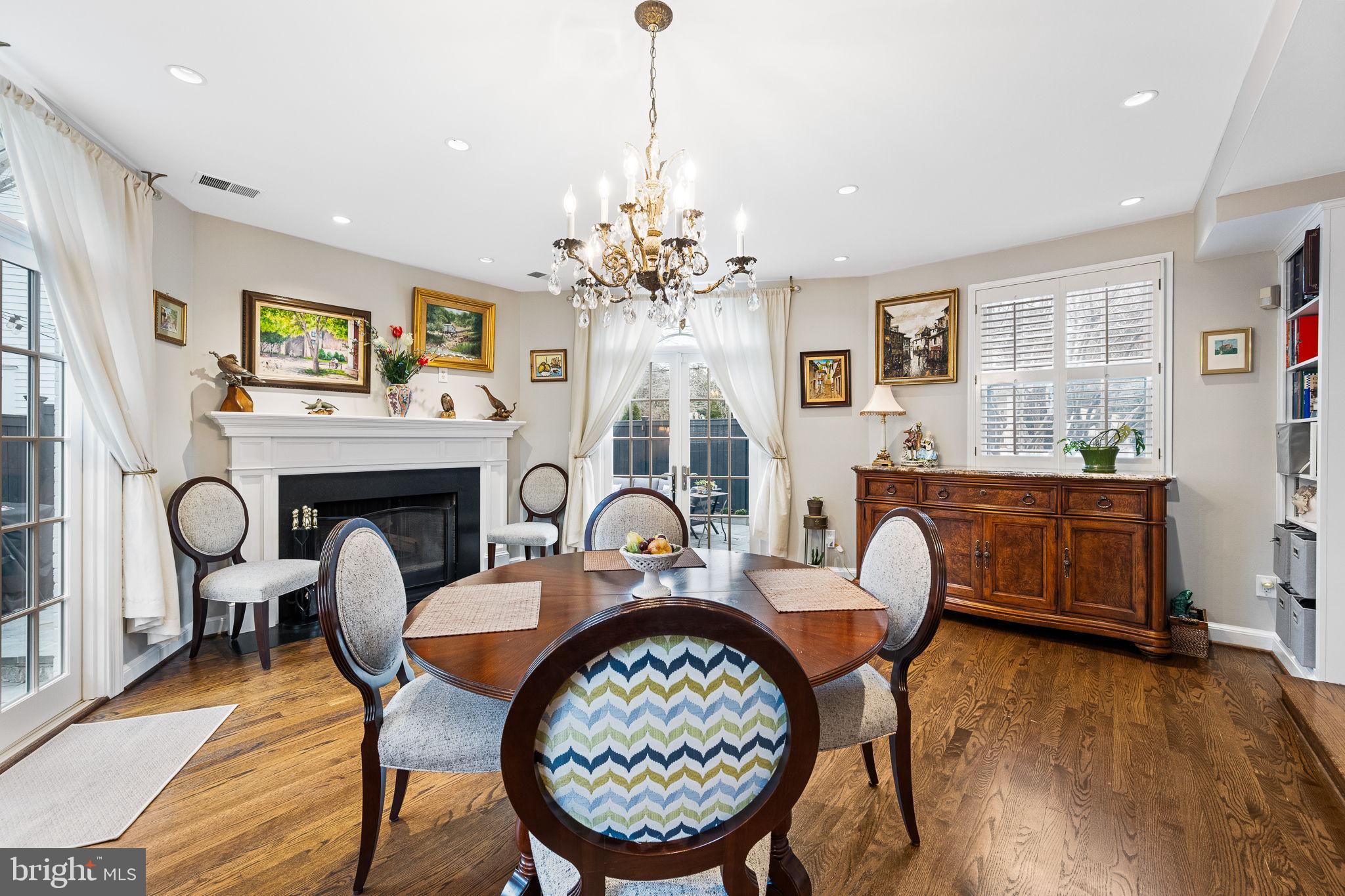 CHEVY CHASE VILLAGE - Residential