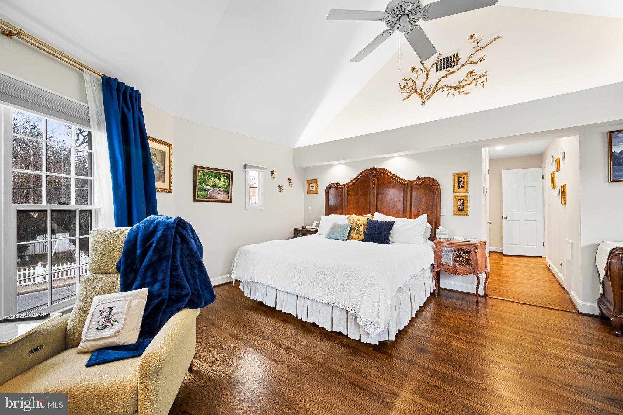 CHEVY CHASE VILLAGE - Residential