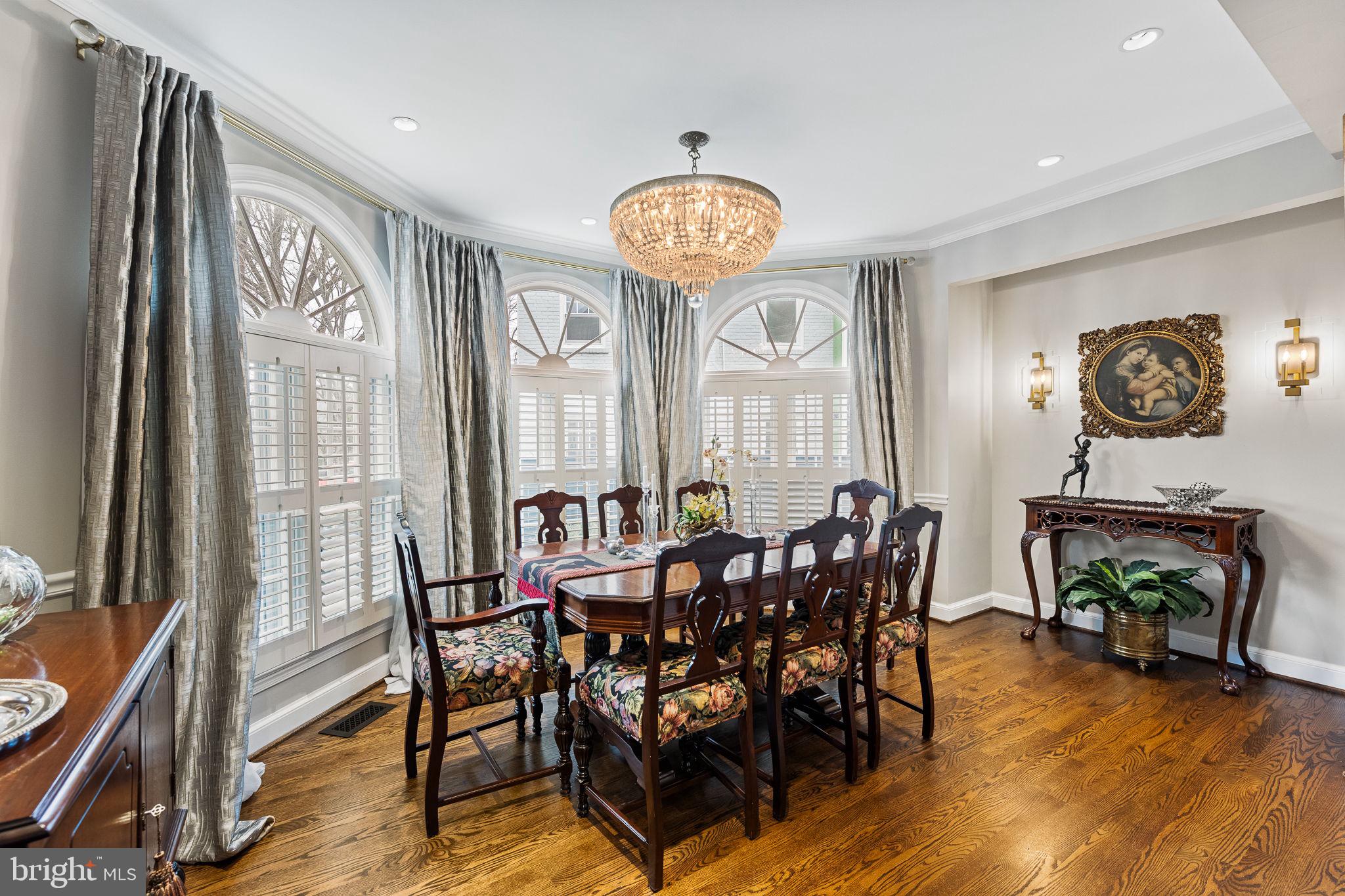 CHEVY CHASE VILLAGE - Residential