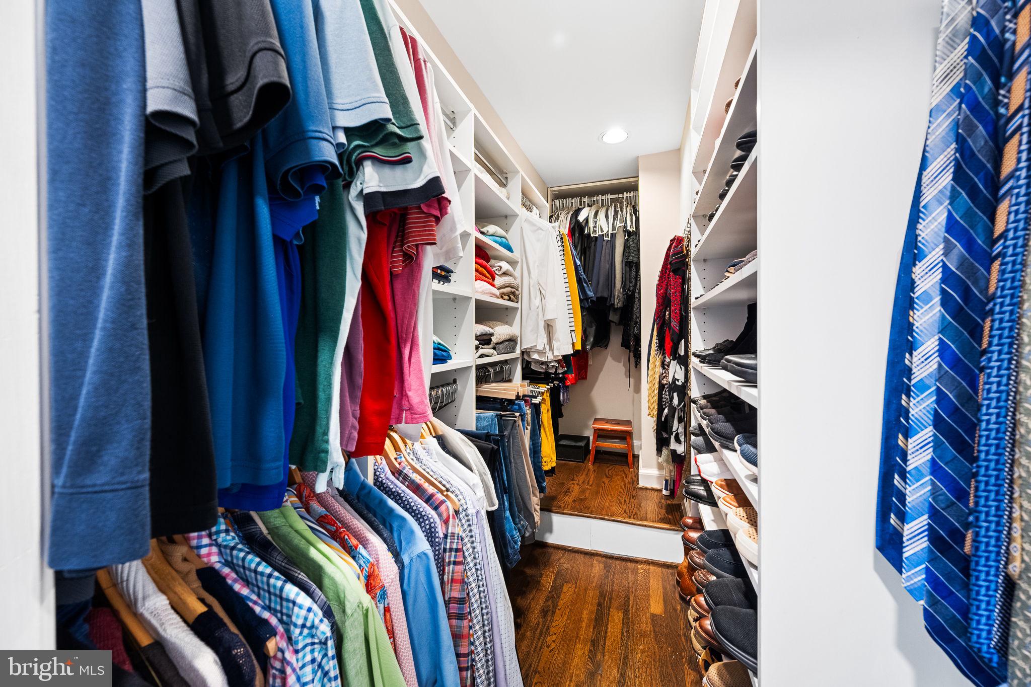 CHEVY CHASE VILLAGE - Residential