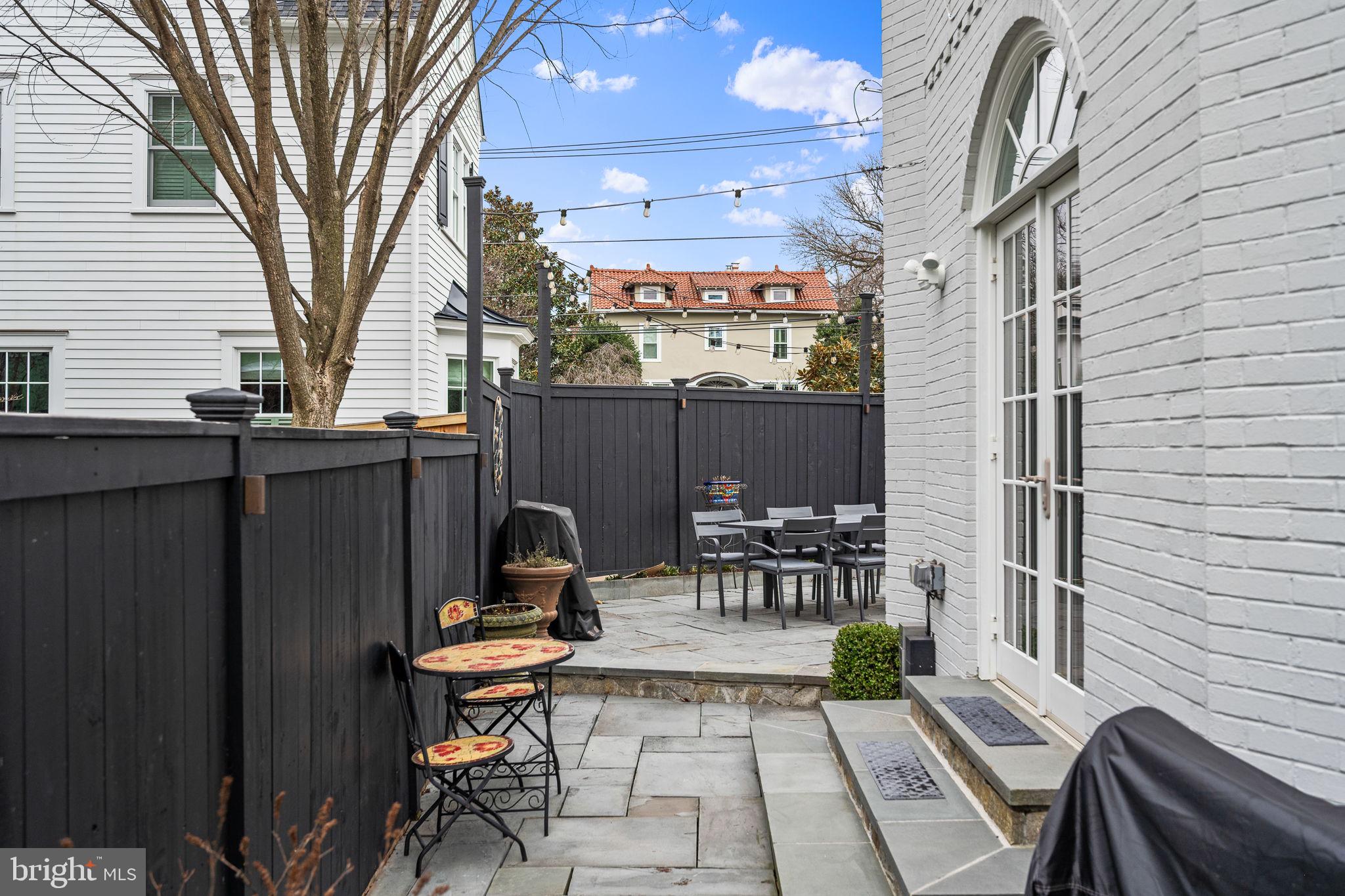 CHEVY CHASE VILLAGE - Residential