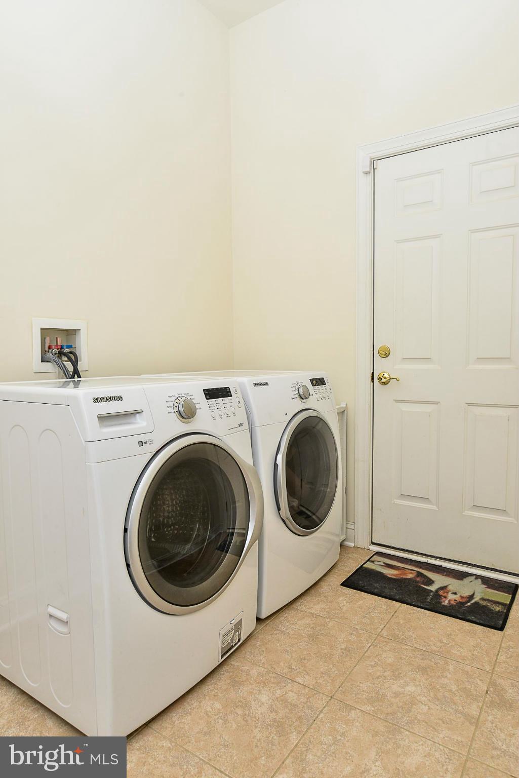 ESTATES OF CHANCELLORSVILLE - Residential