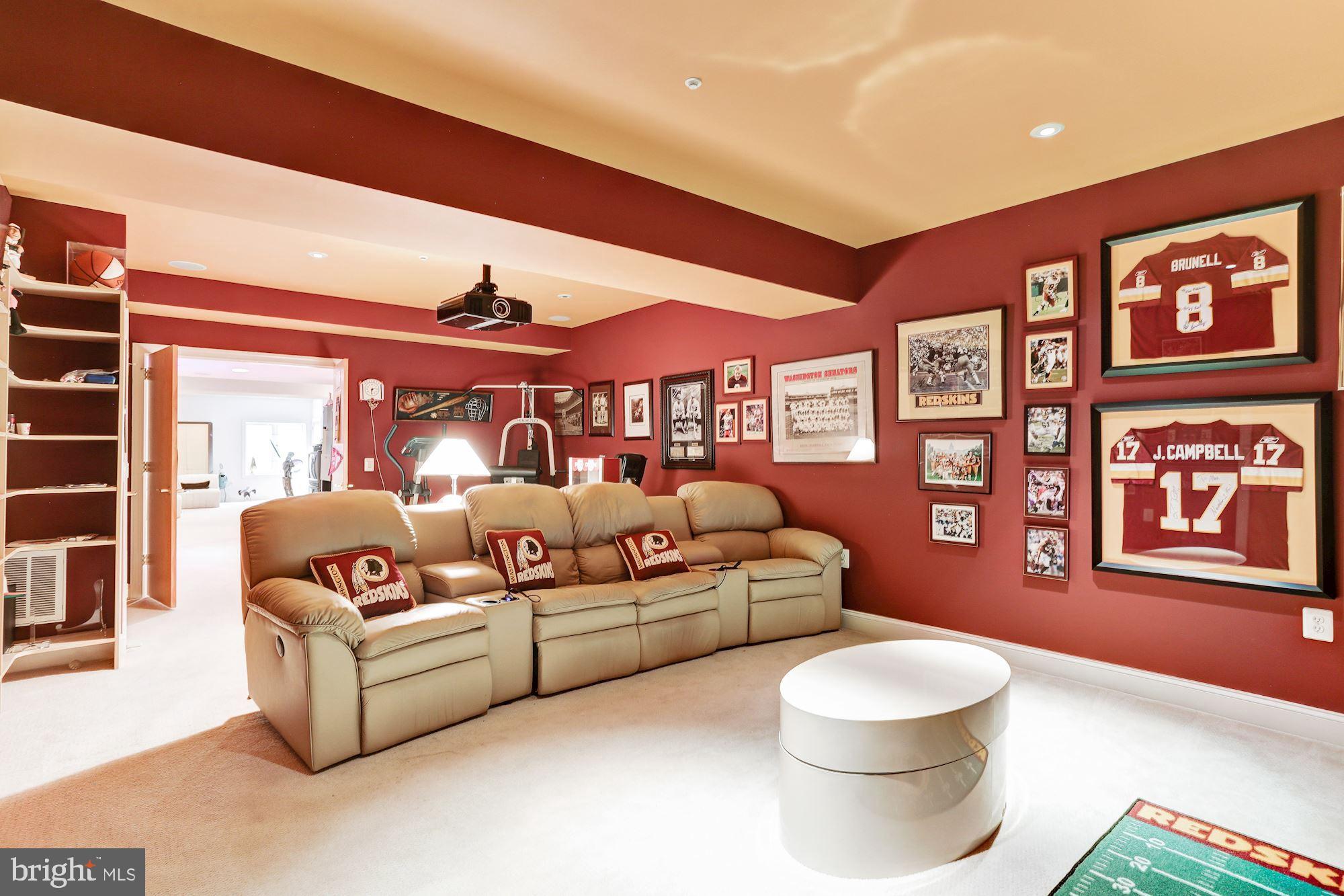 SCOT'S GLEN - Residential