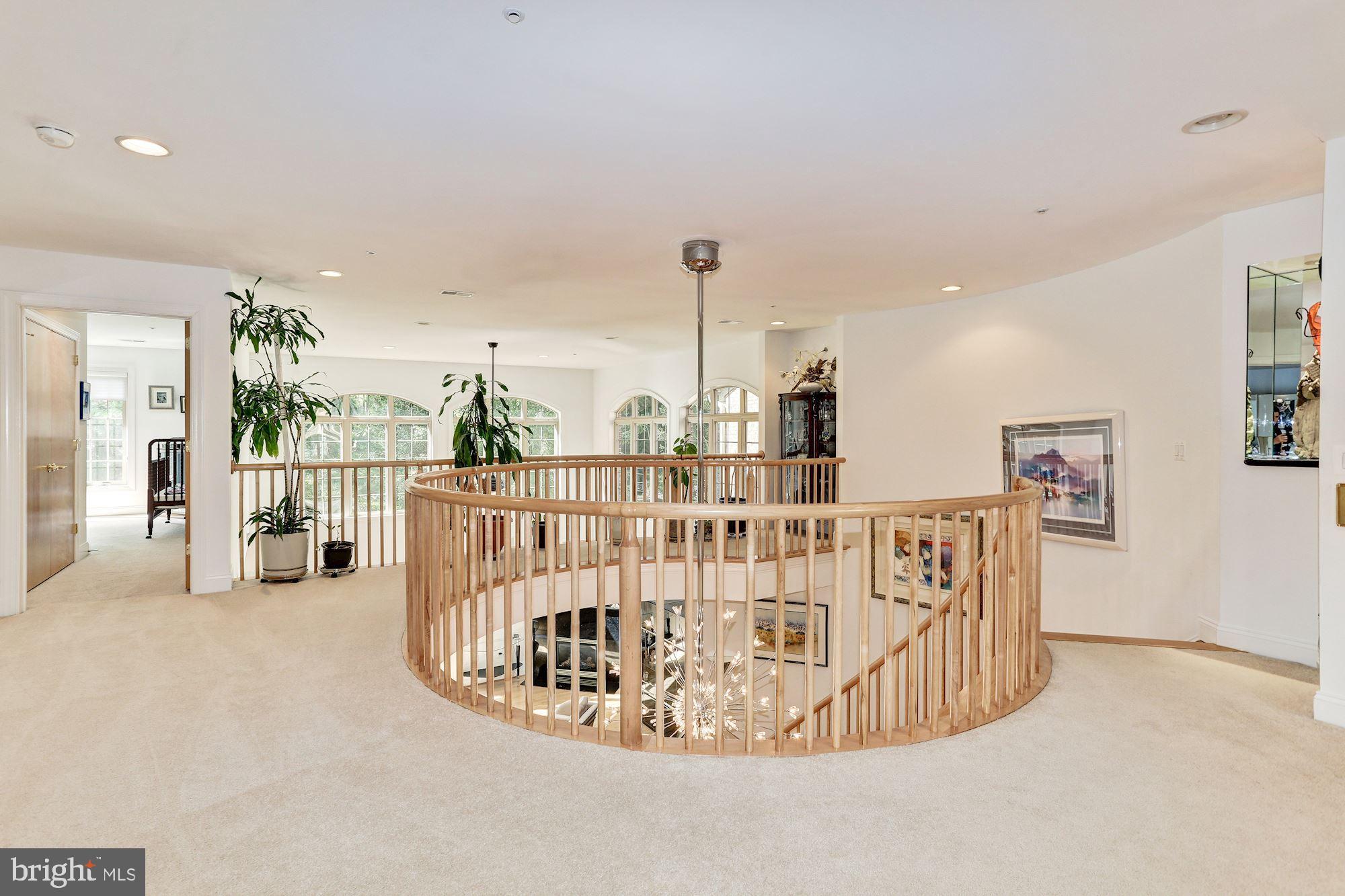 SCOT'S GLEN - Residential