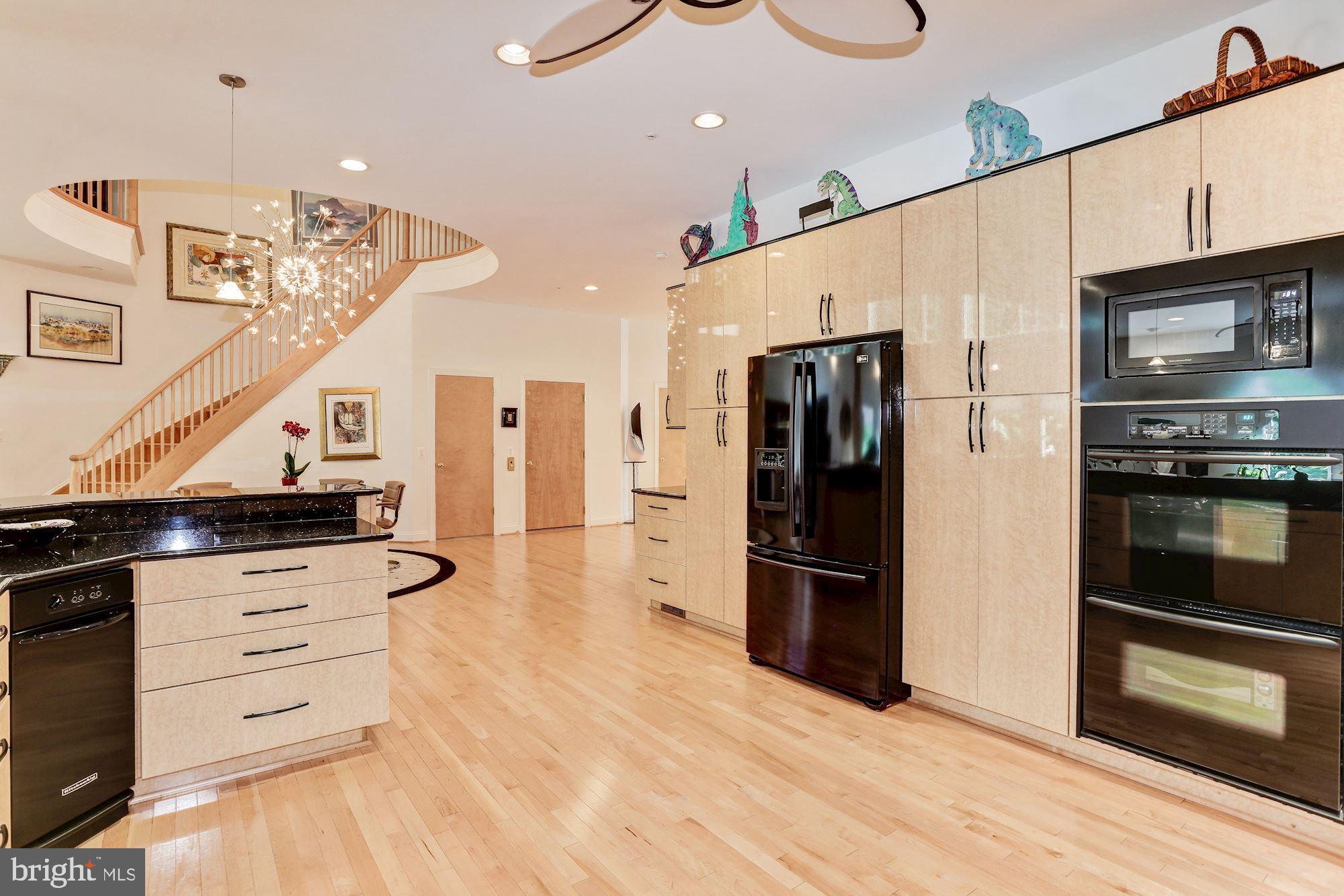 SCOT'S GLEN - Residential