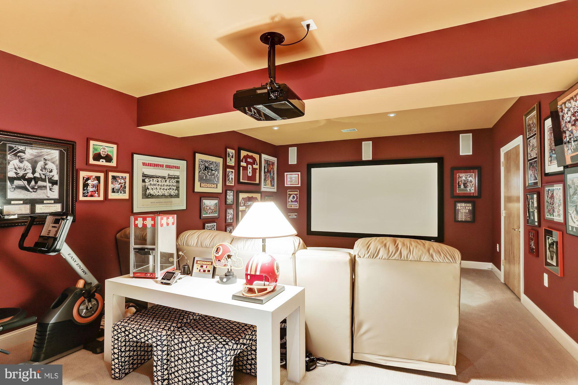 SCOT'S GLEN - Residential