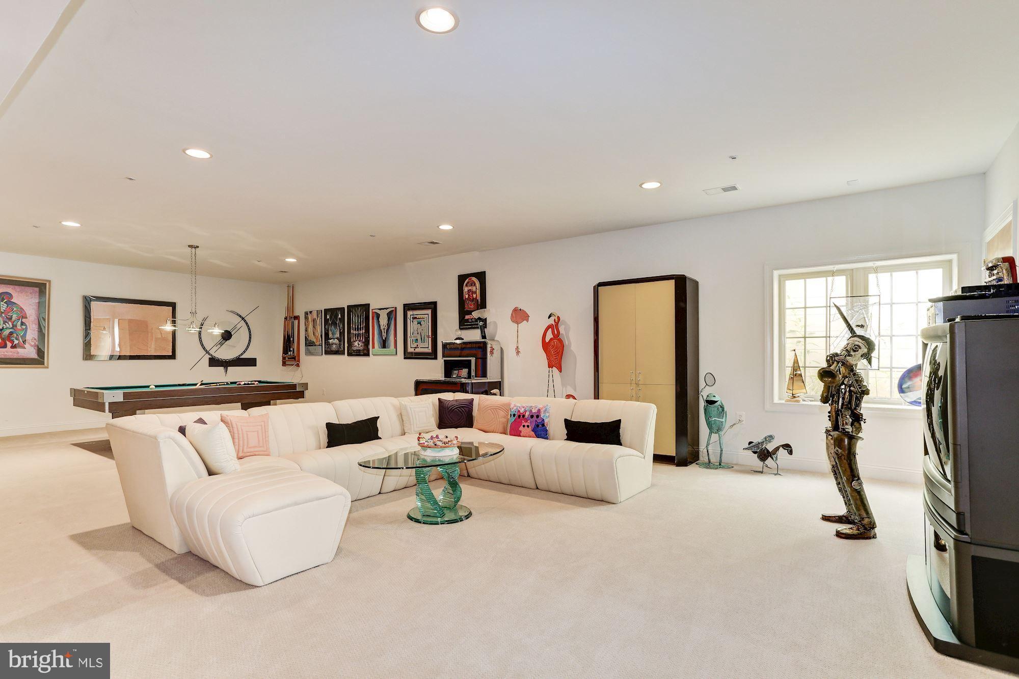 SCOT'S GLEN - Residential