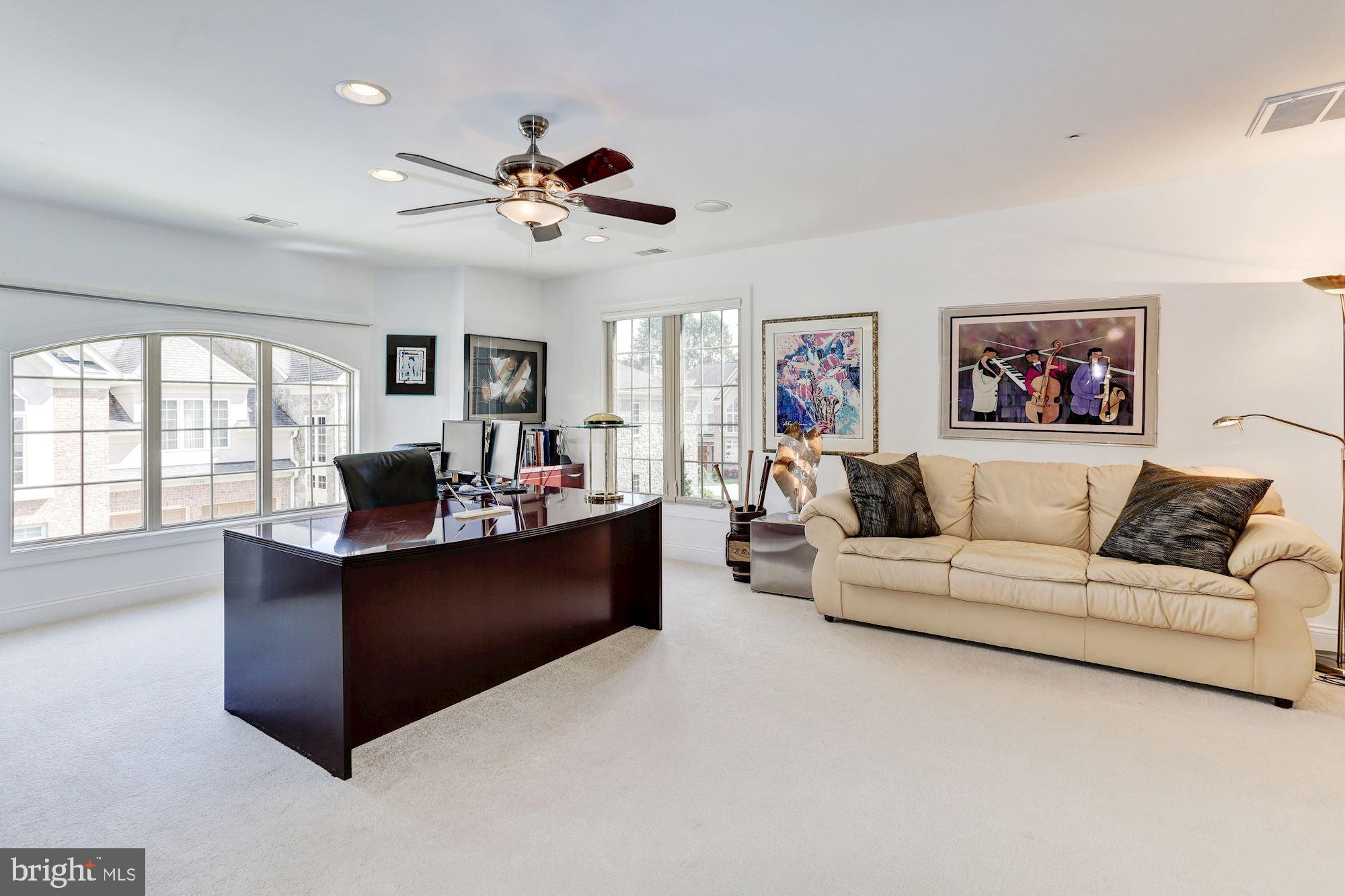 SCOT'S GLEN - Residential