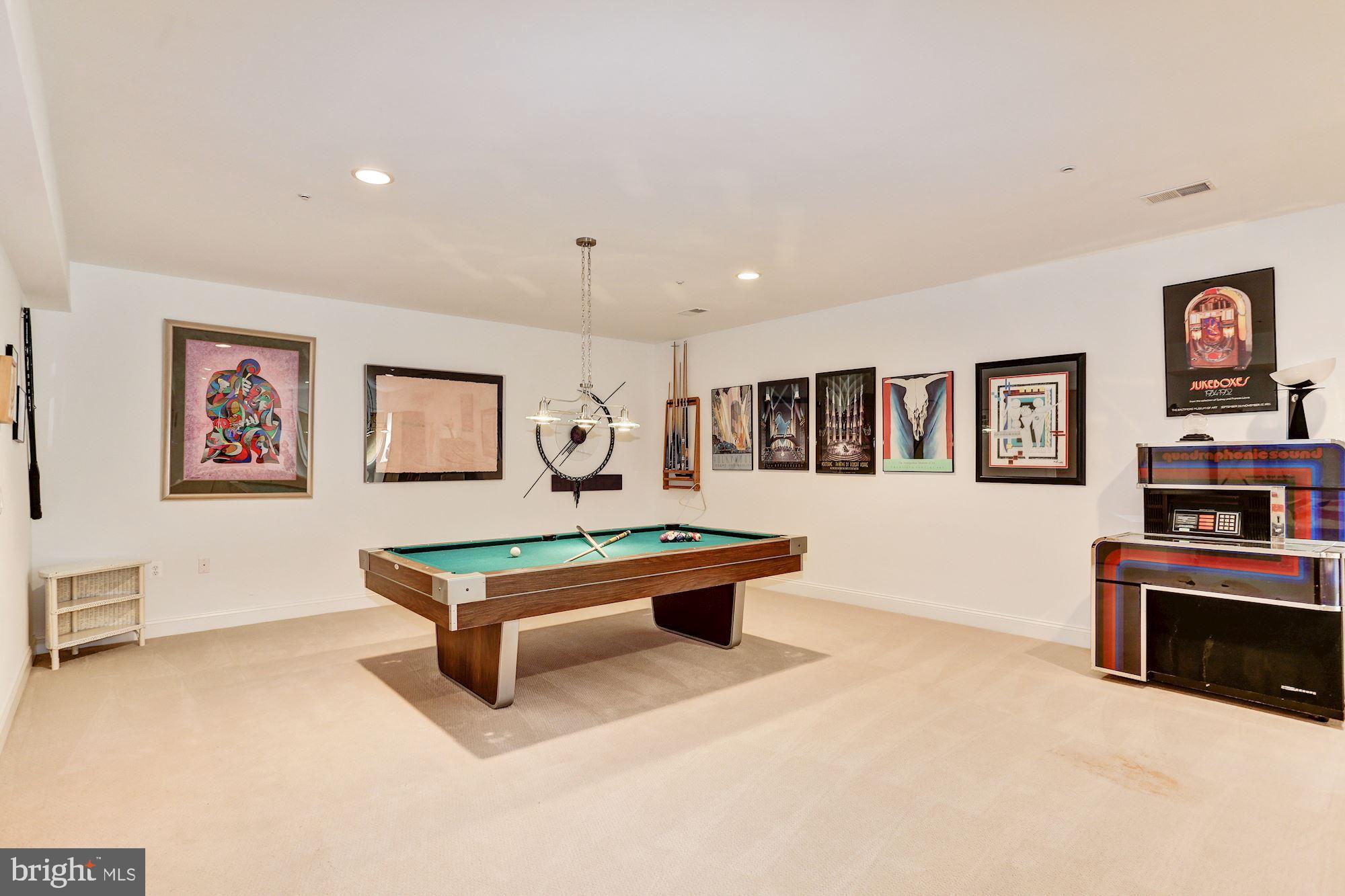 SCOT'S GLEN - Residential