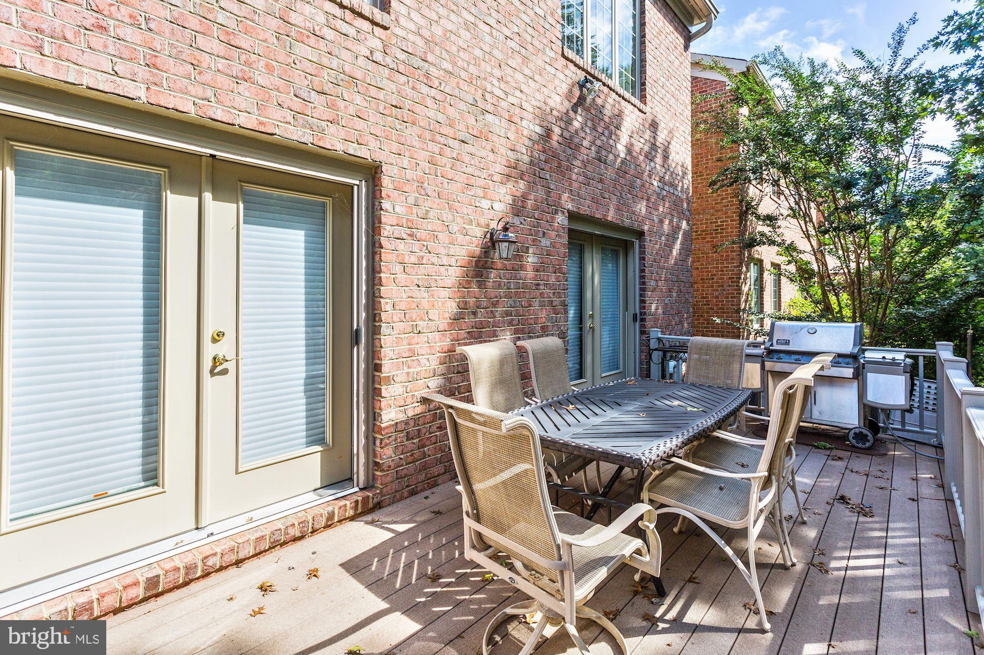 SCOT'S GLEN - Residential