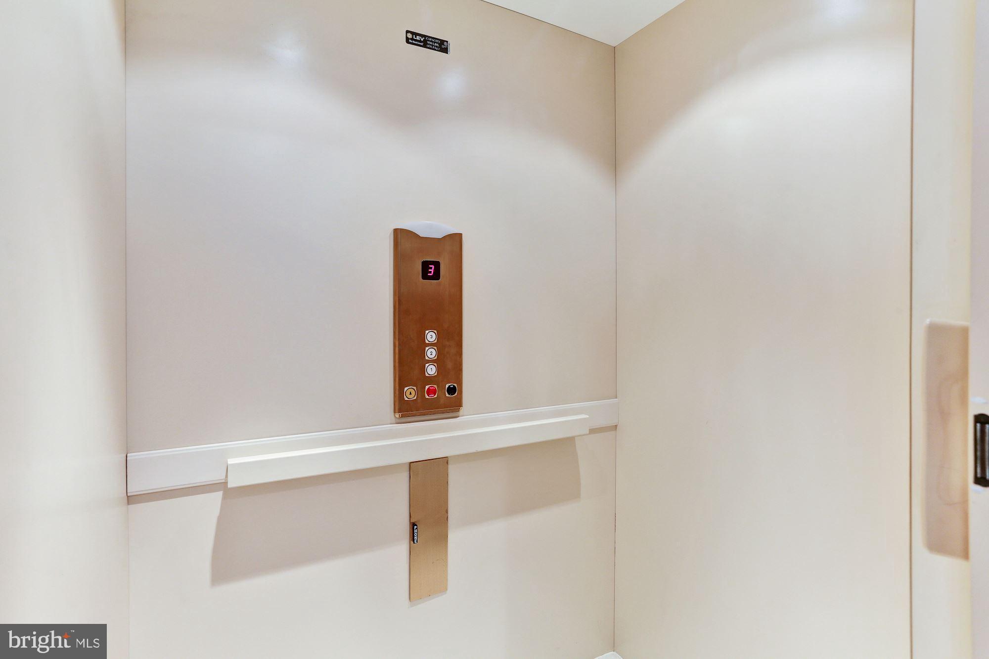 SCOT'S GLEN - Residential