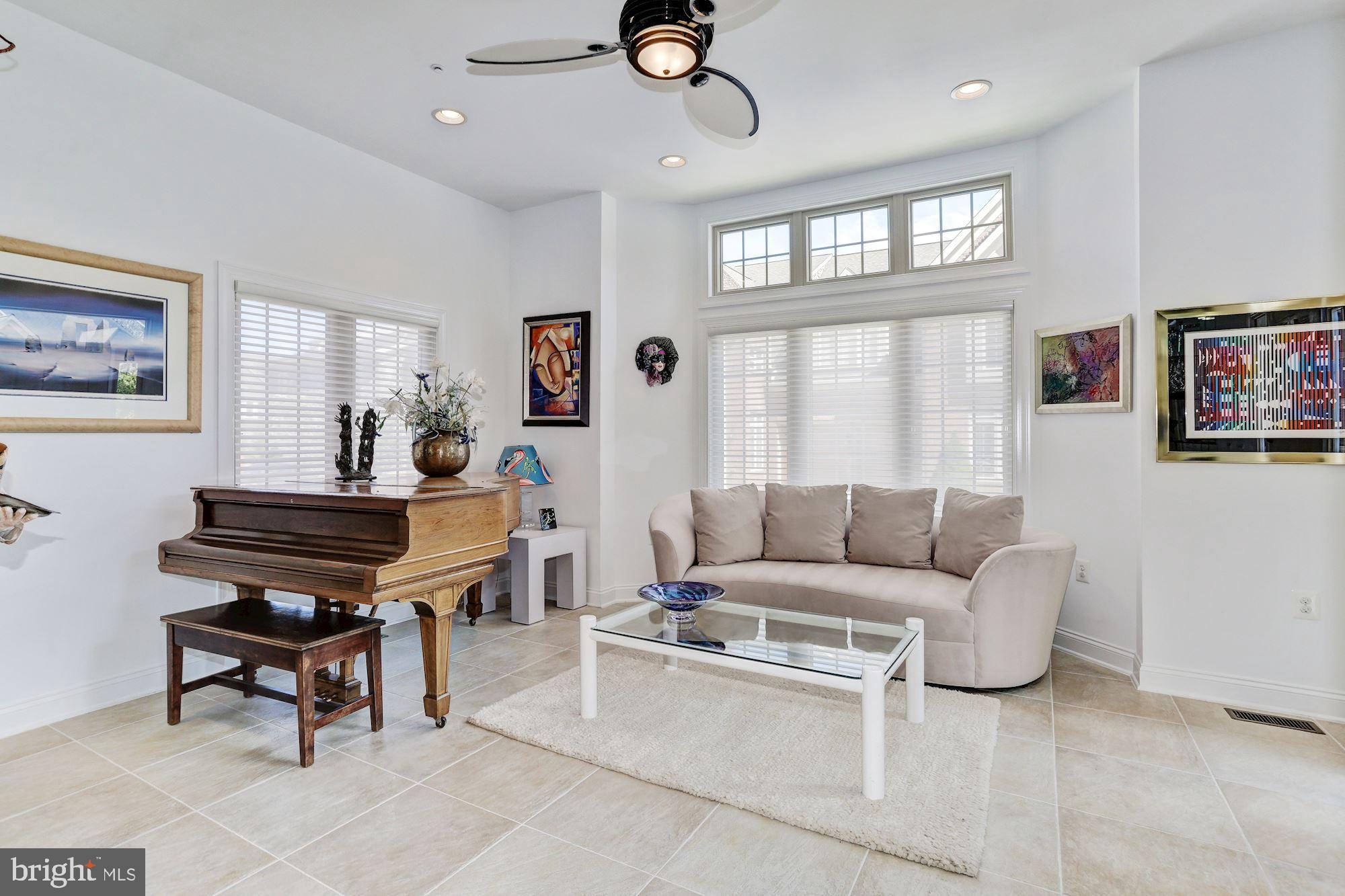 SCOT'S GLEN - Residential