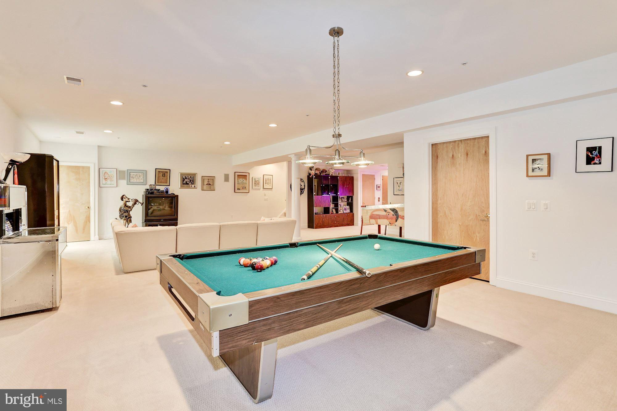 SCOT'S GLEN - Residential