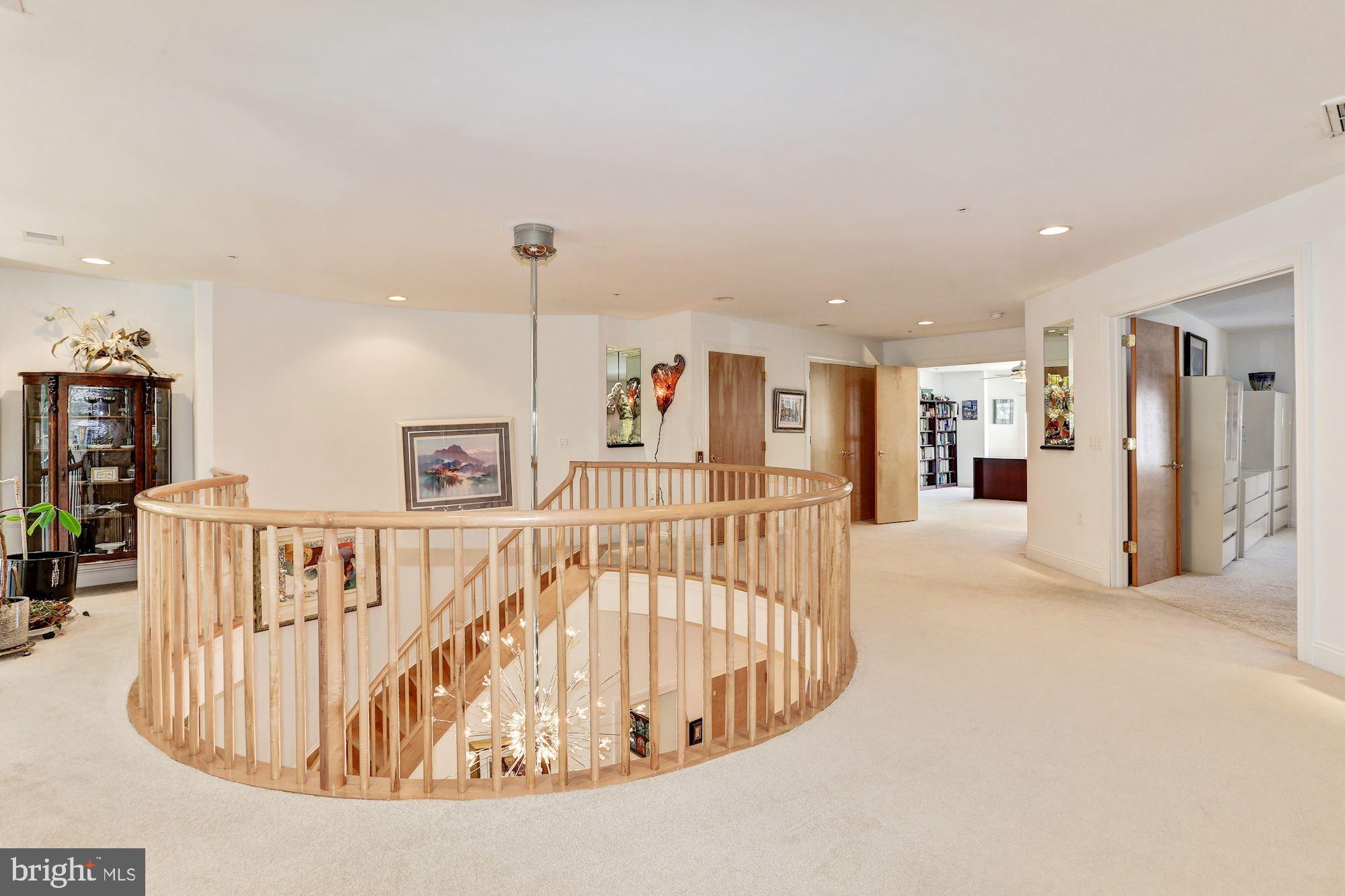 SCOT'S GLEN - Residential