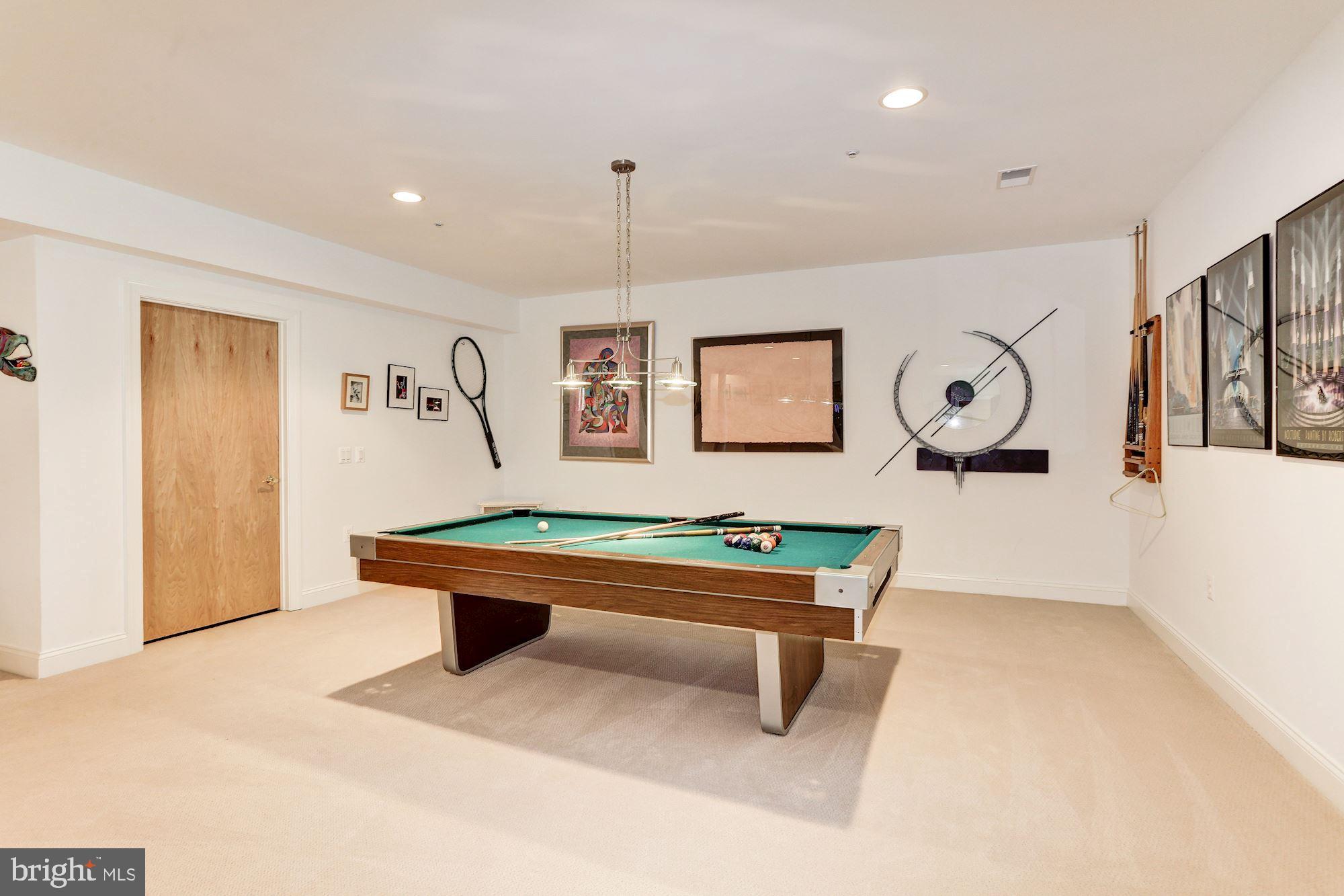 SCOT'S GLEN - Residential