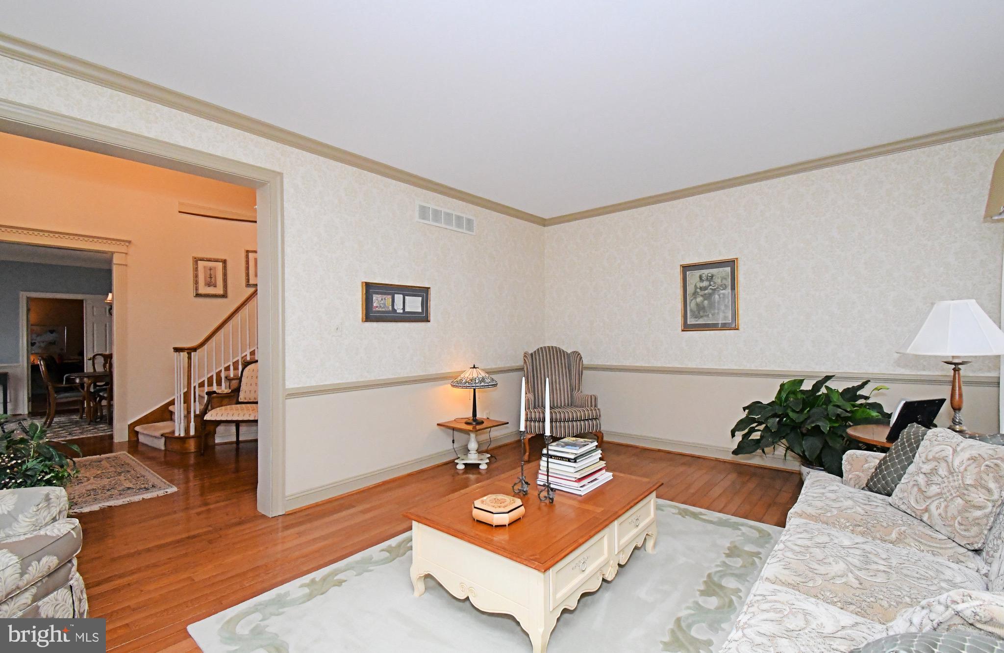 GWYNEDD KNOLL - Residential