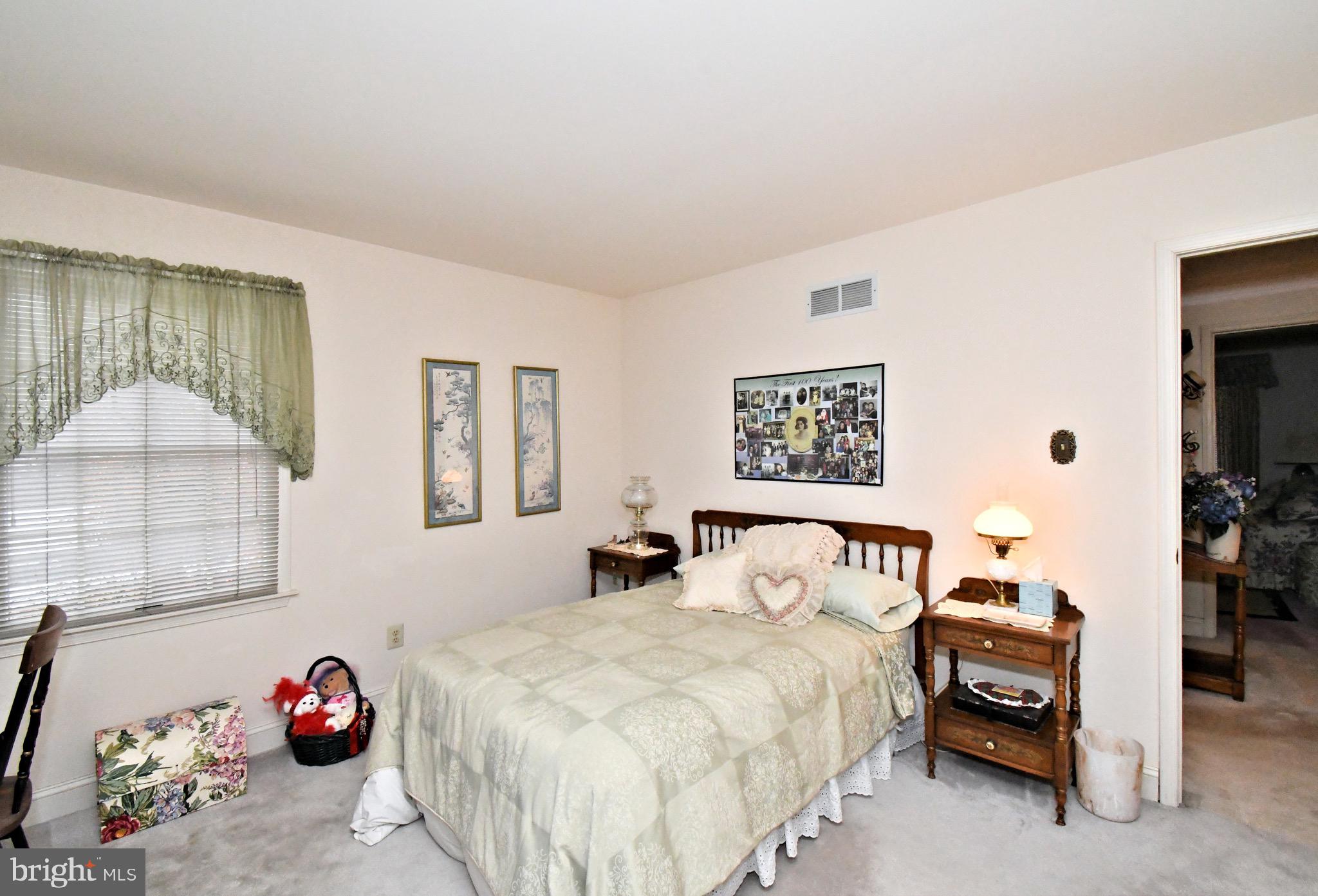 GWYNEDD KNOLL - Residential