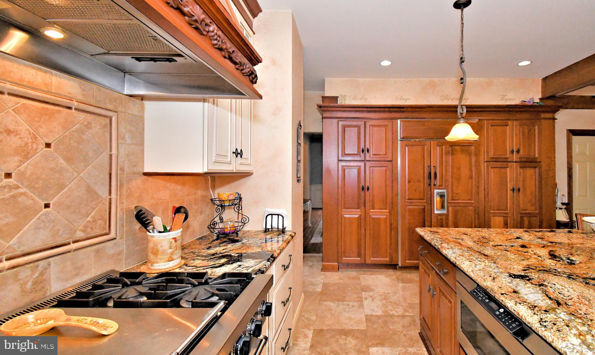 GWYNEDD KNOLL - Residential