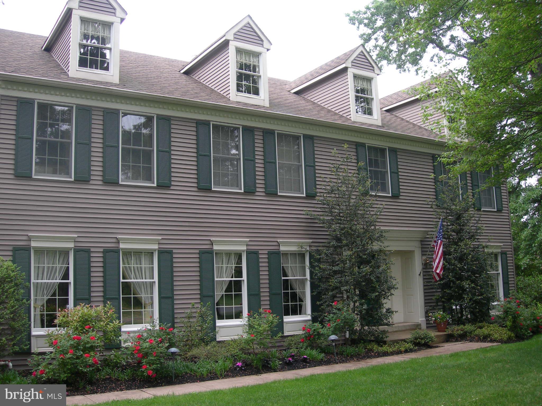 GWYNEDD KNOLL - Residential