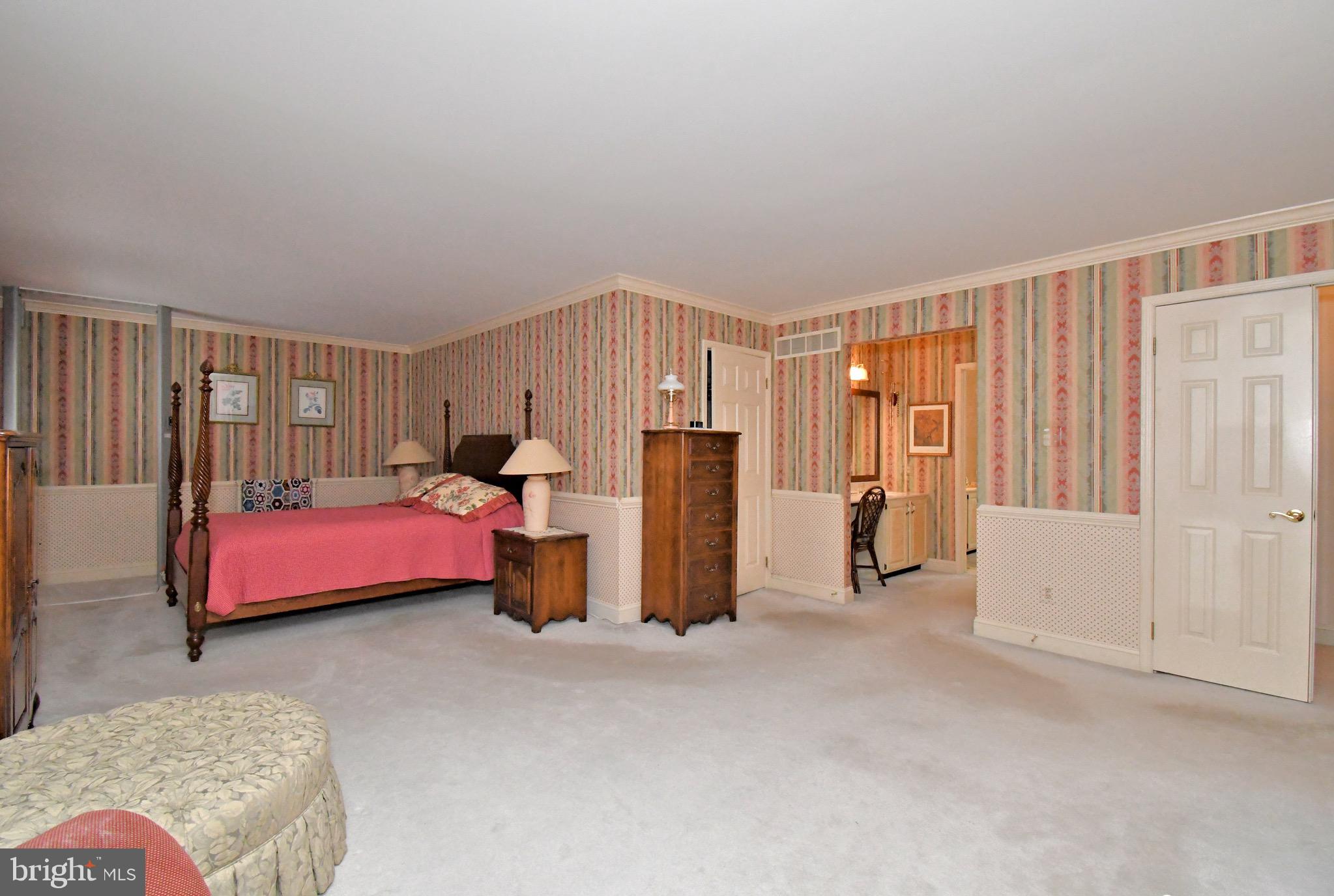 GWYNEDD KNOLL - Residential