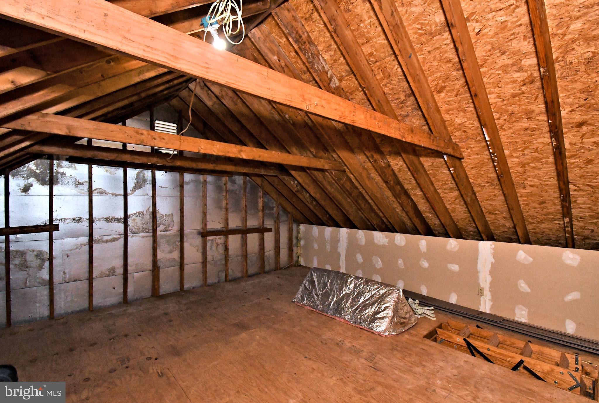 GWYNEDD KNOLL - Residential