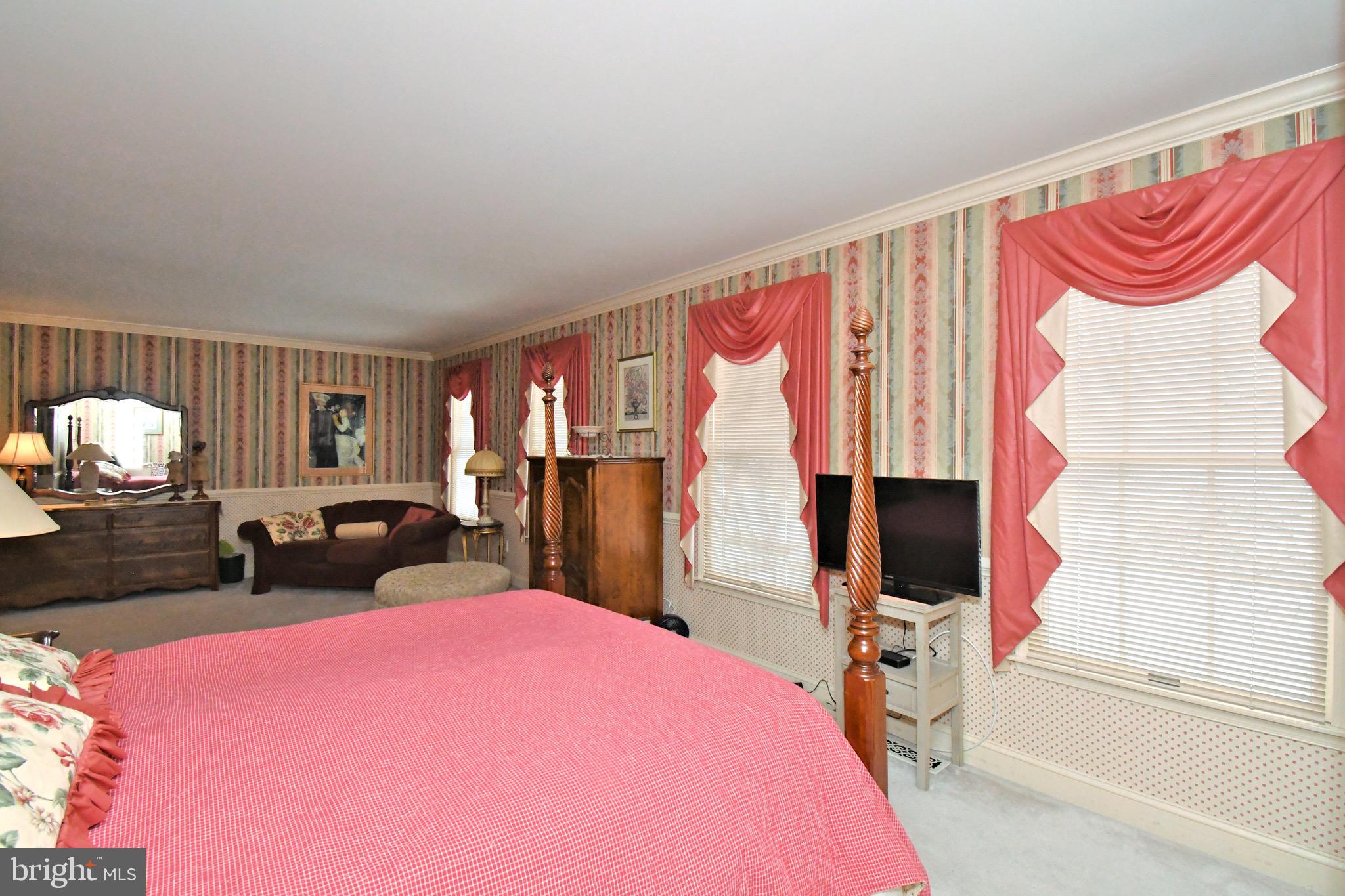 GWYNEDD KNOLL - Residential