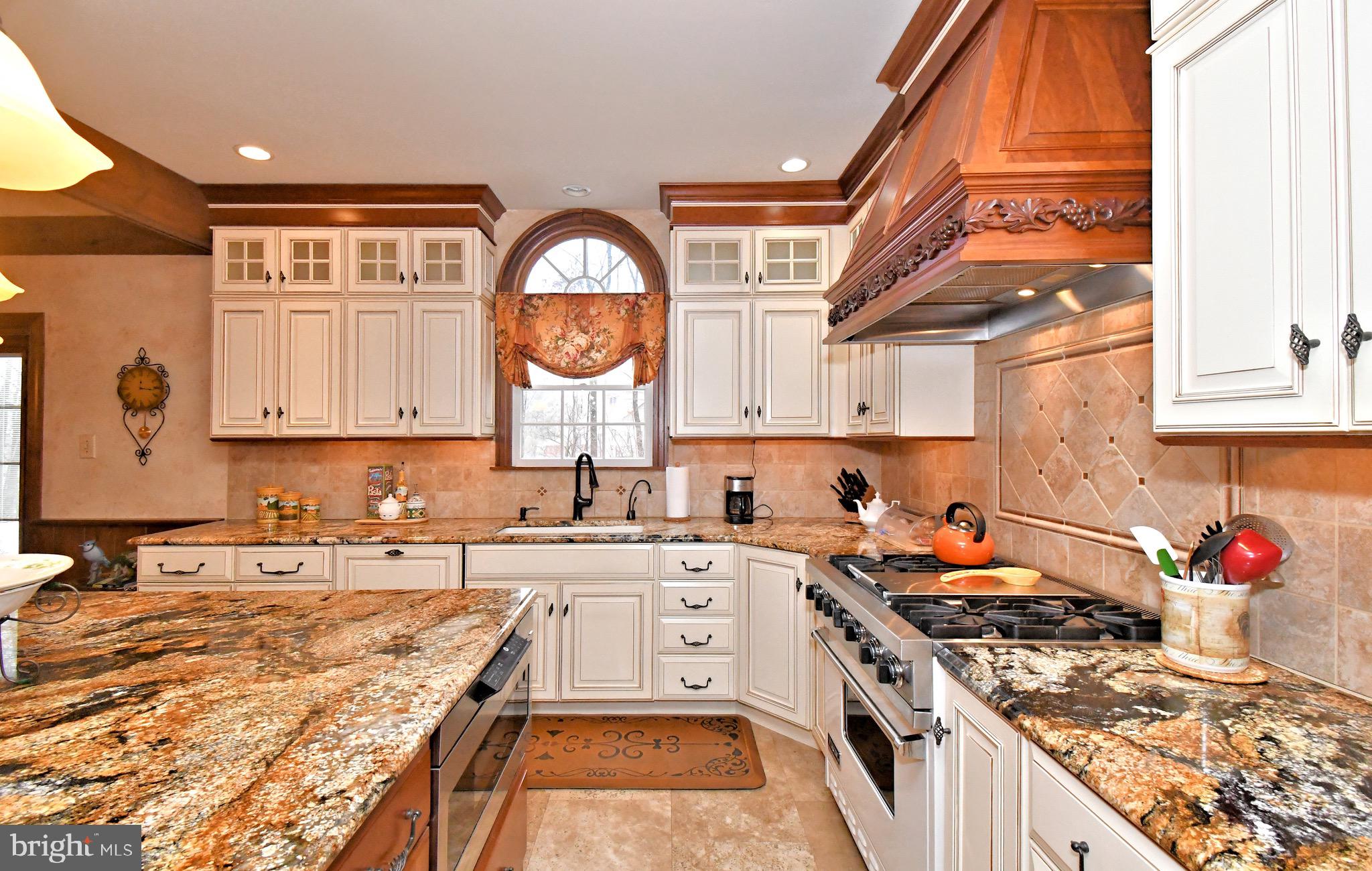 GWYNEDD KNOLL - Residential