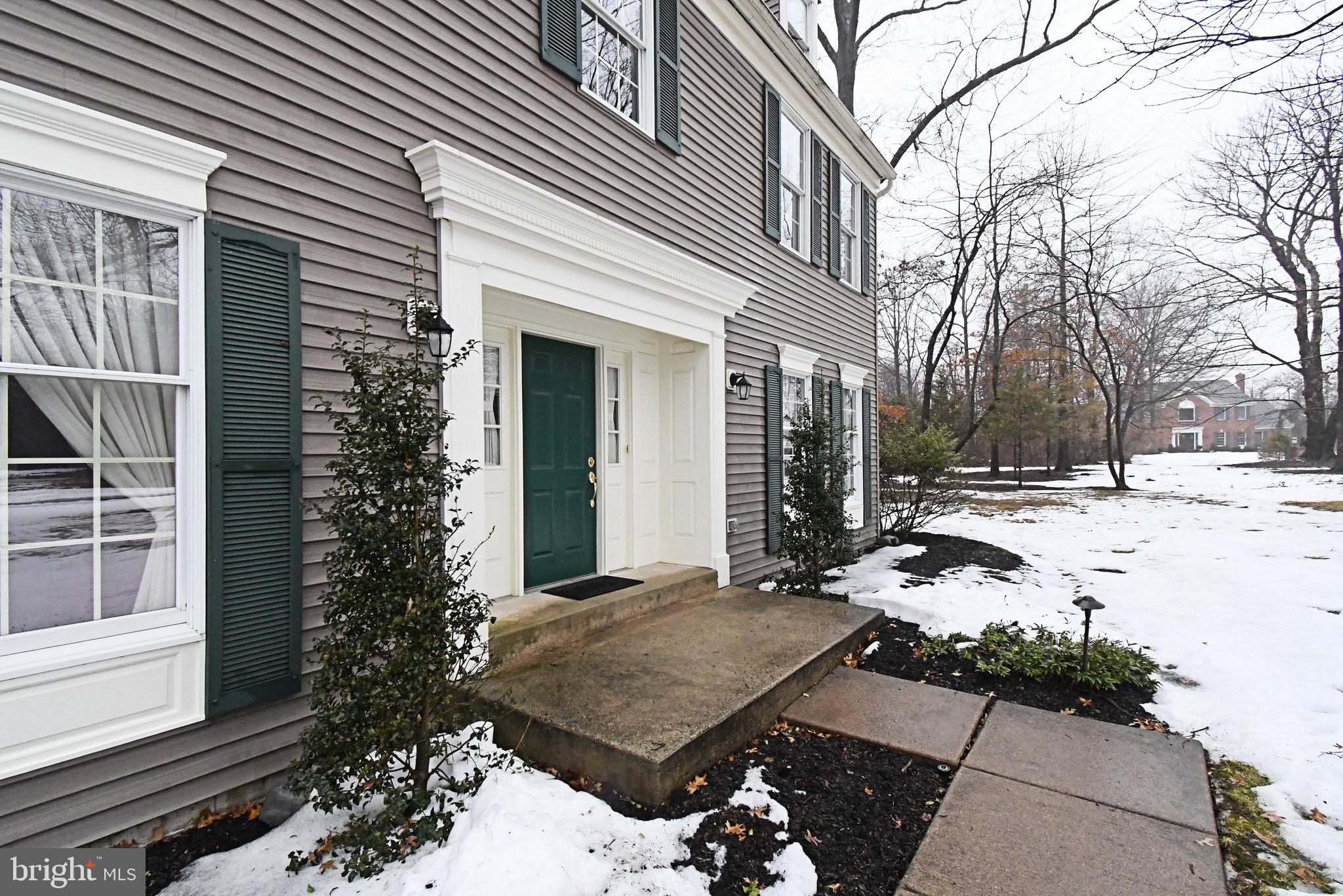 GWYNEDD KNOLL - Residential