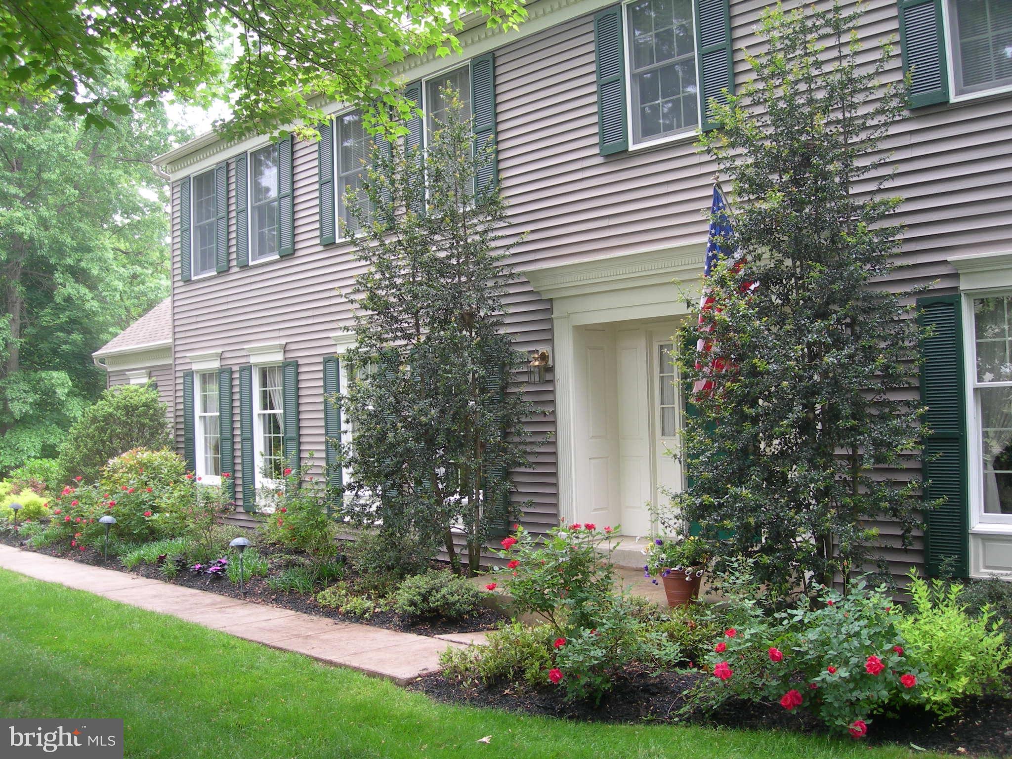 GWYNEDD KNOLL - Residential