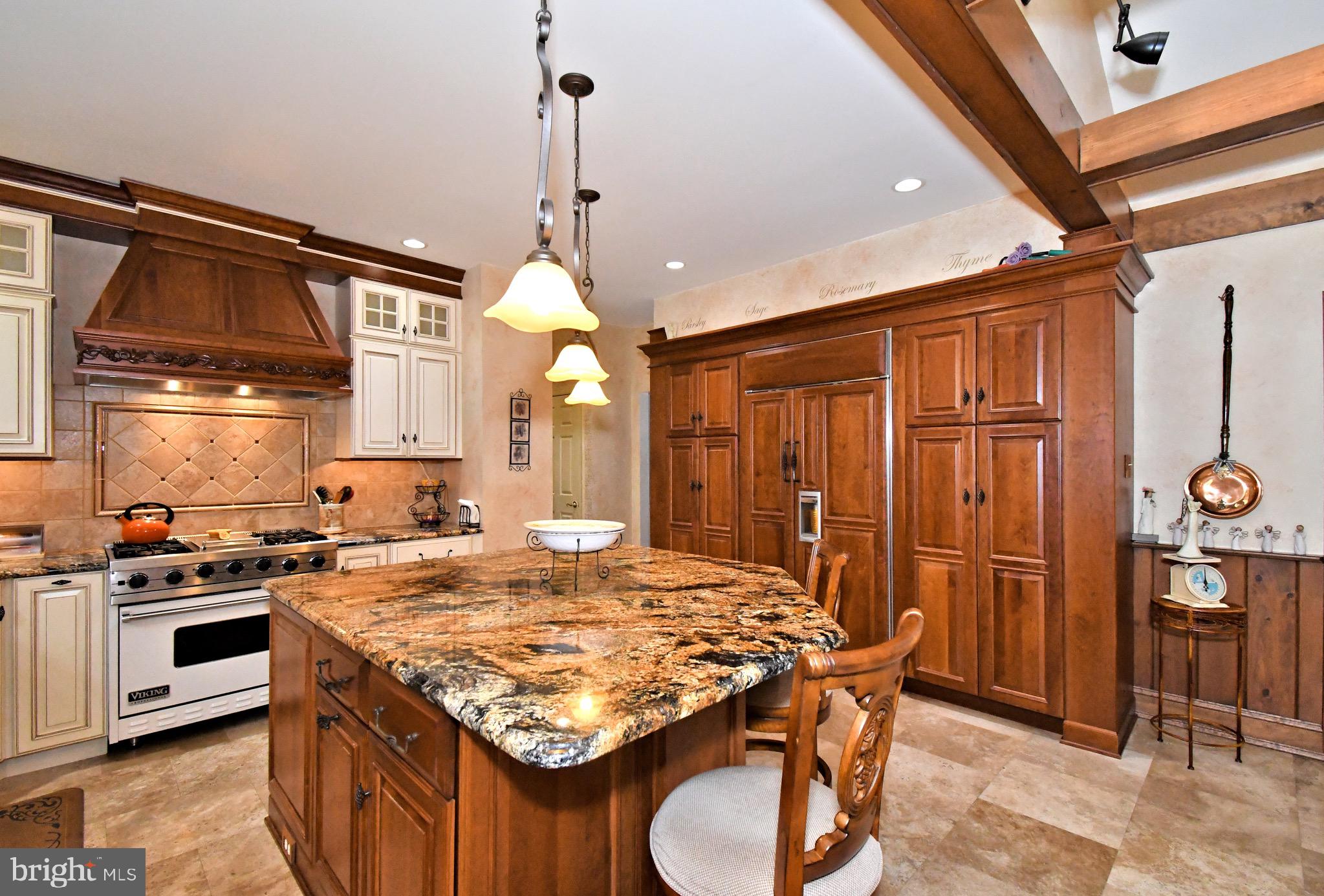 GWYNEDD KNOLL - Residential