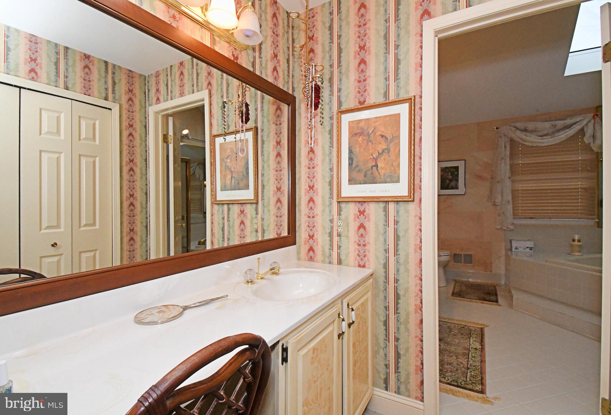 GWYNEDD KNOLL - Residential